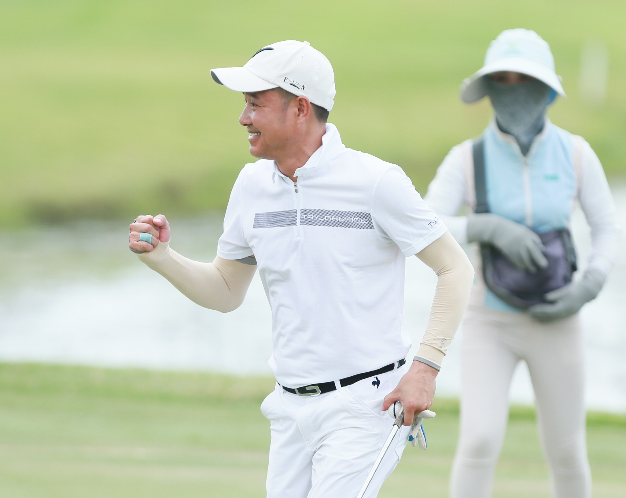 Hồng Sơn, Ninh Dương Lan Ngọc khuấy đảo Giải Golf TaylorMade Tournament 2024- Ảnh 2.