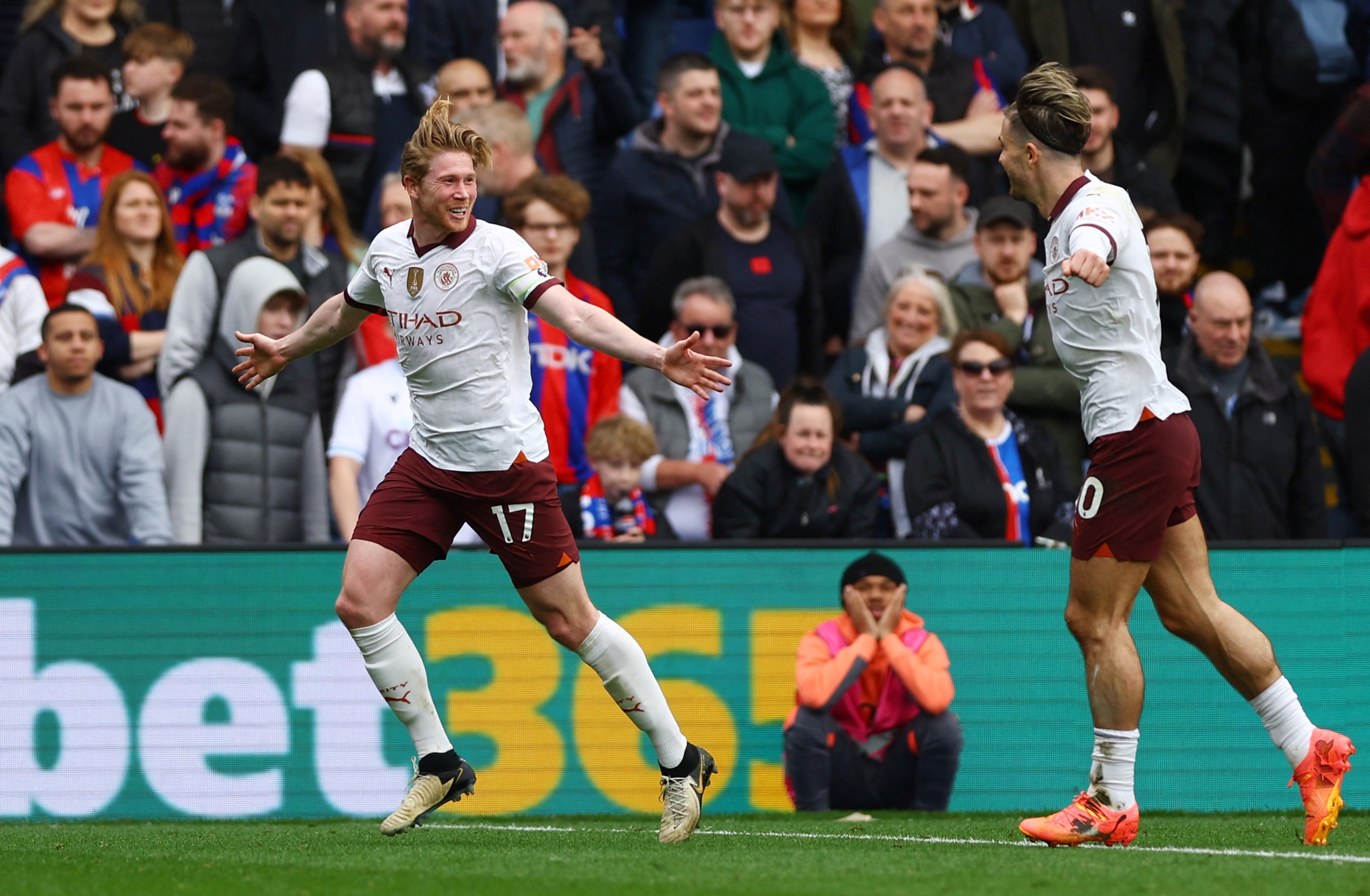 De Bruyne tỏa s&aacute;ng, Man City thắng đậm Crystal Palace- Ảnh 7.