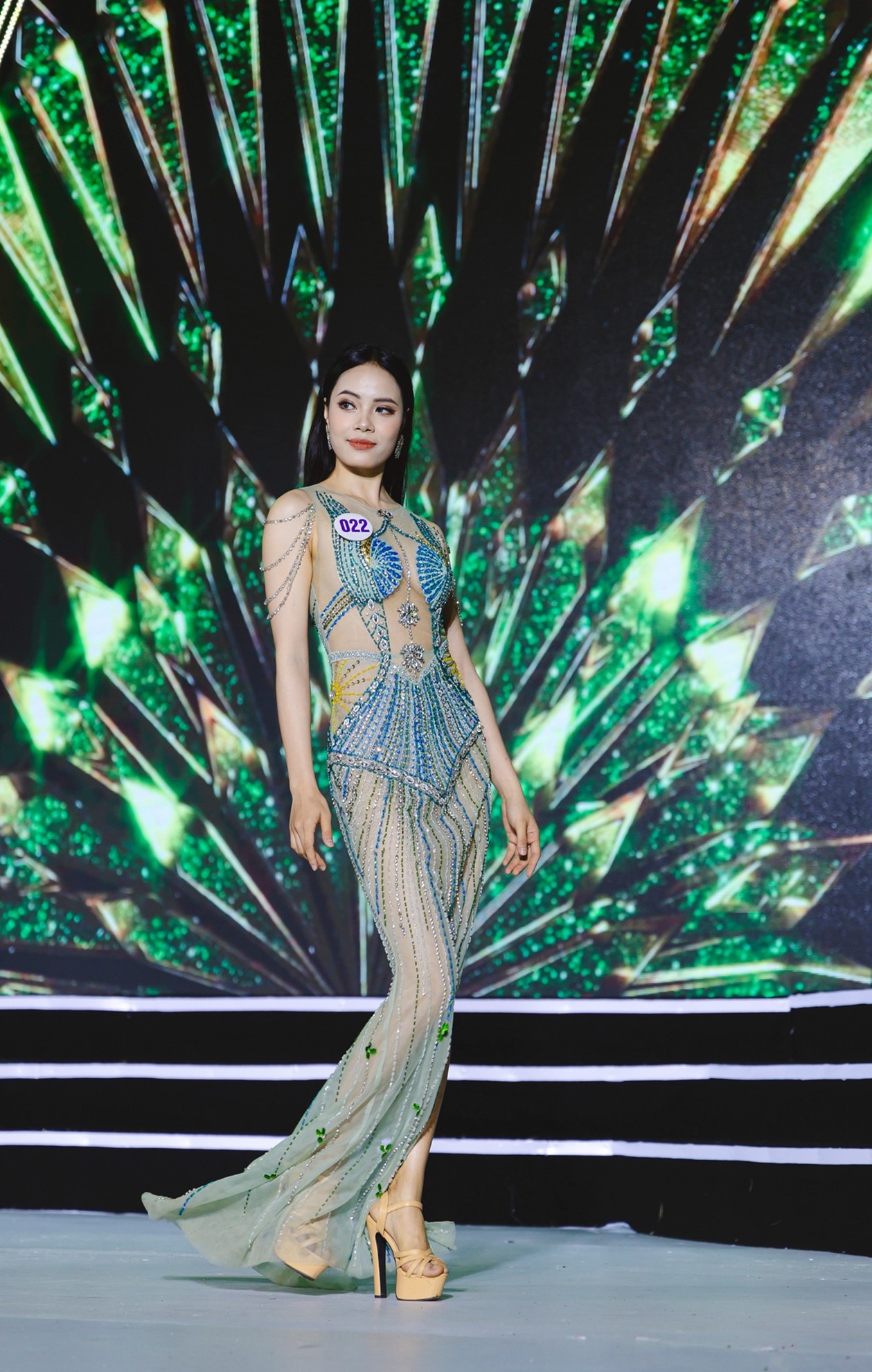 Toàn cảnh bán kết "Hoa hậu Việt Nam Thời đại 2024" tại Quảng Nam- Ảnh 9.