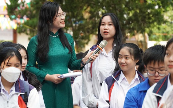 "Đưa trường học đến thí sinh" năm 2024 tại Kon Tum: Giải tỏa nỗi lo chọn nghề