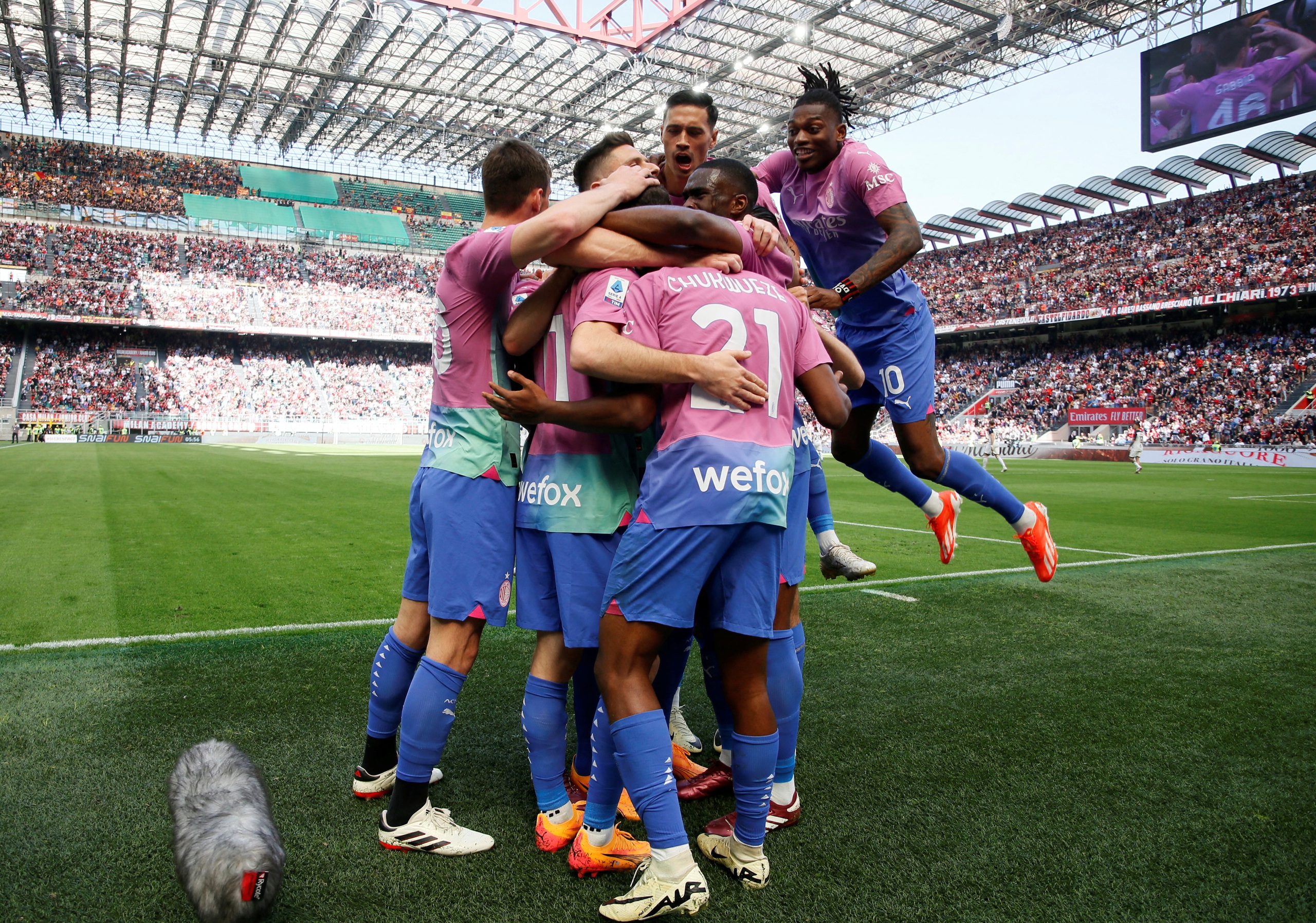 Thắng Lazio, Roma &aacute;p s&aacute;t tốp 4 Serie A- Ảnh 4.