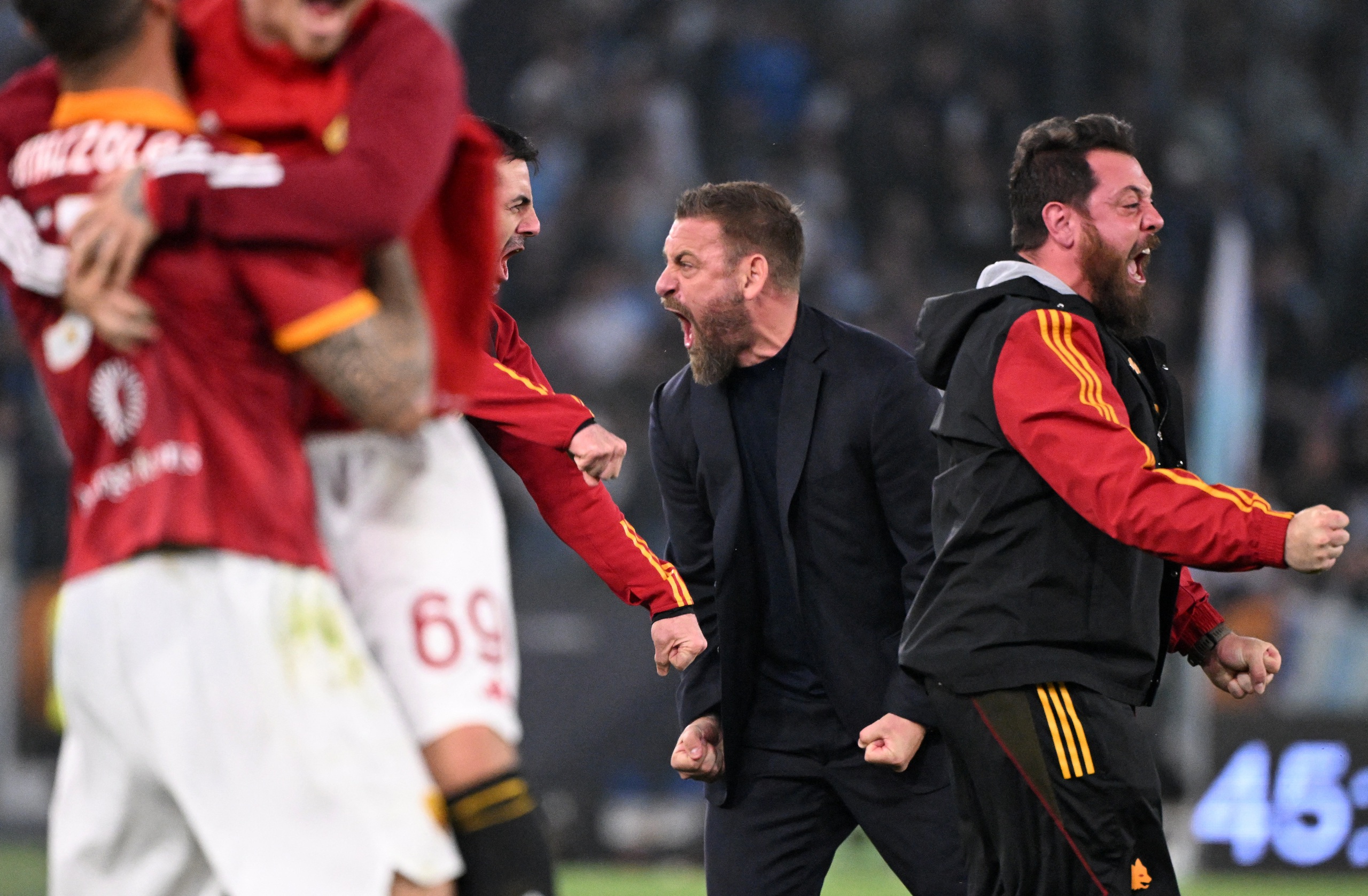 Thắng Lazio, Roma &aacute;p s&aacute;t tốp 4 Serie A- Ảnh 2.
