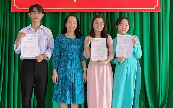 Chú trọng phát triển đảng viên trong trường học