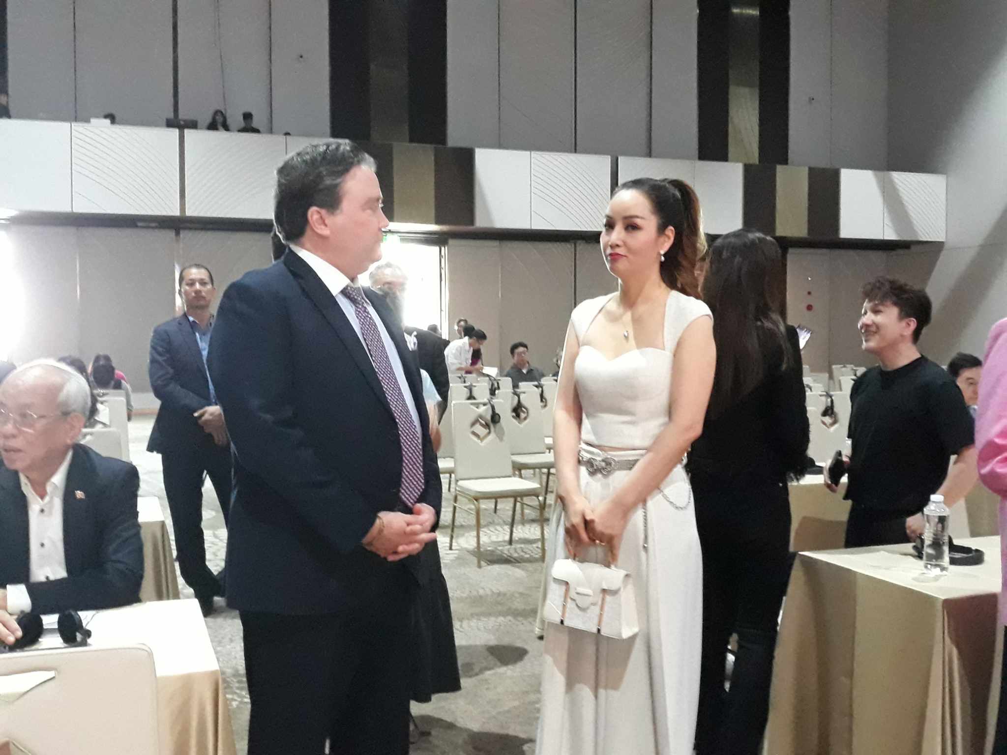 Mai Thu Huyền than thở tìm bối cảnh phim- Ảnh 1.