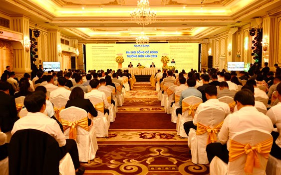 "Nóng" chuyện cổ tức ngân hàng