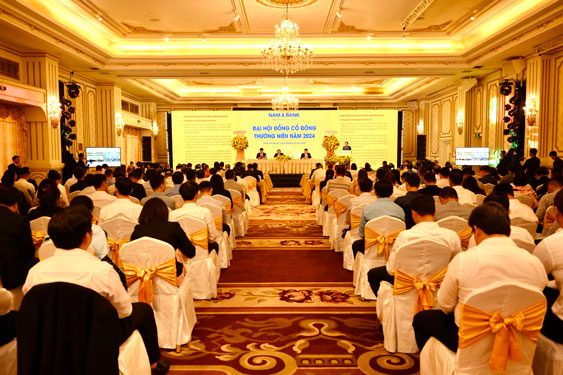 Nam A Bank là ngân hàng đầu tiên họp đại hội cổ đông, thông qua phương án chia cổ tức tỉ lệ 25% Ảnh: BÌNH AN
