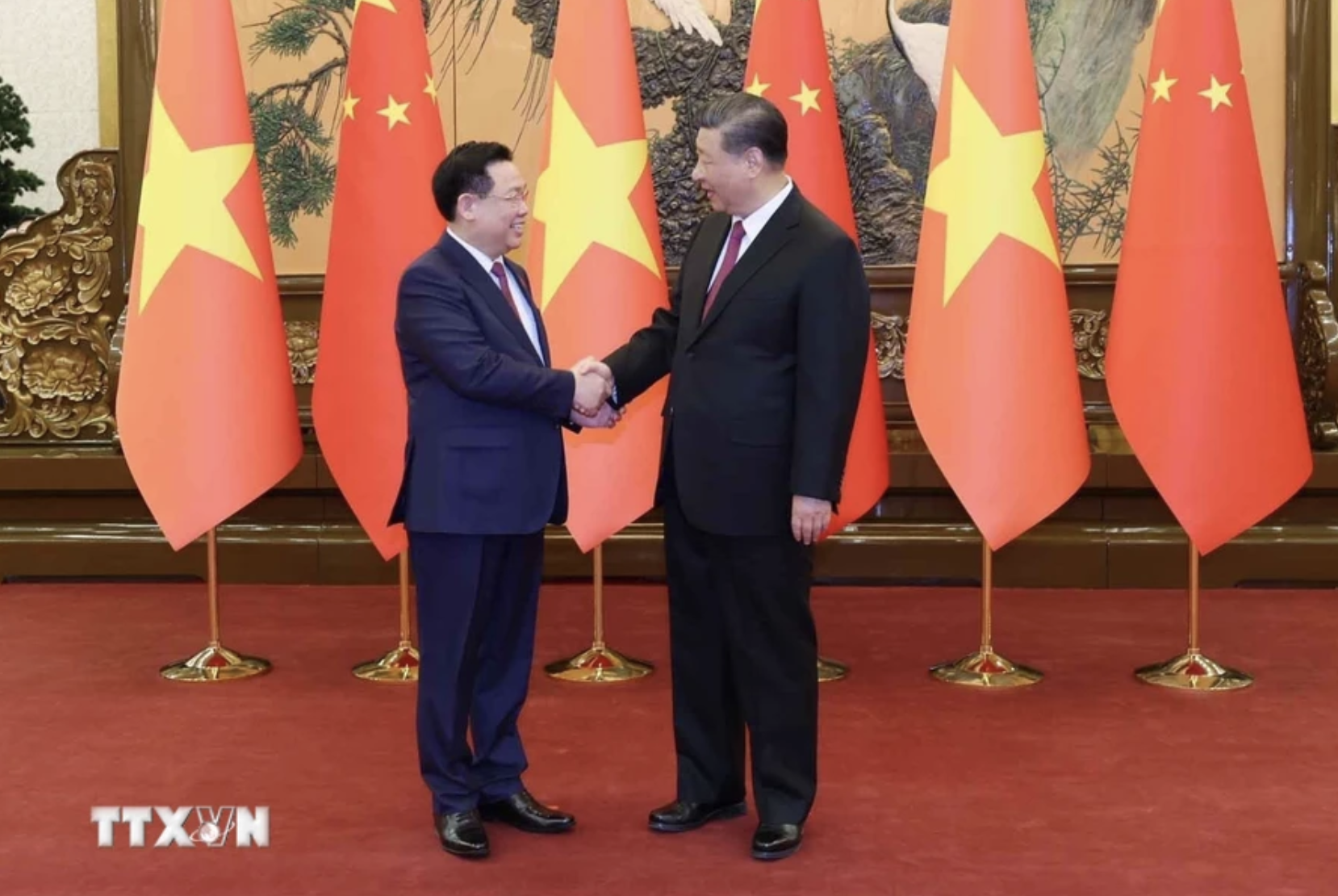 Chủ tịch QH Vương Đ&igrave;nh Huệ hội kiến Tổng B&iacute; thư, Chủ tịch Trung Quốc Tập Cận B&igrave;nh- Ảnh 3.