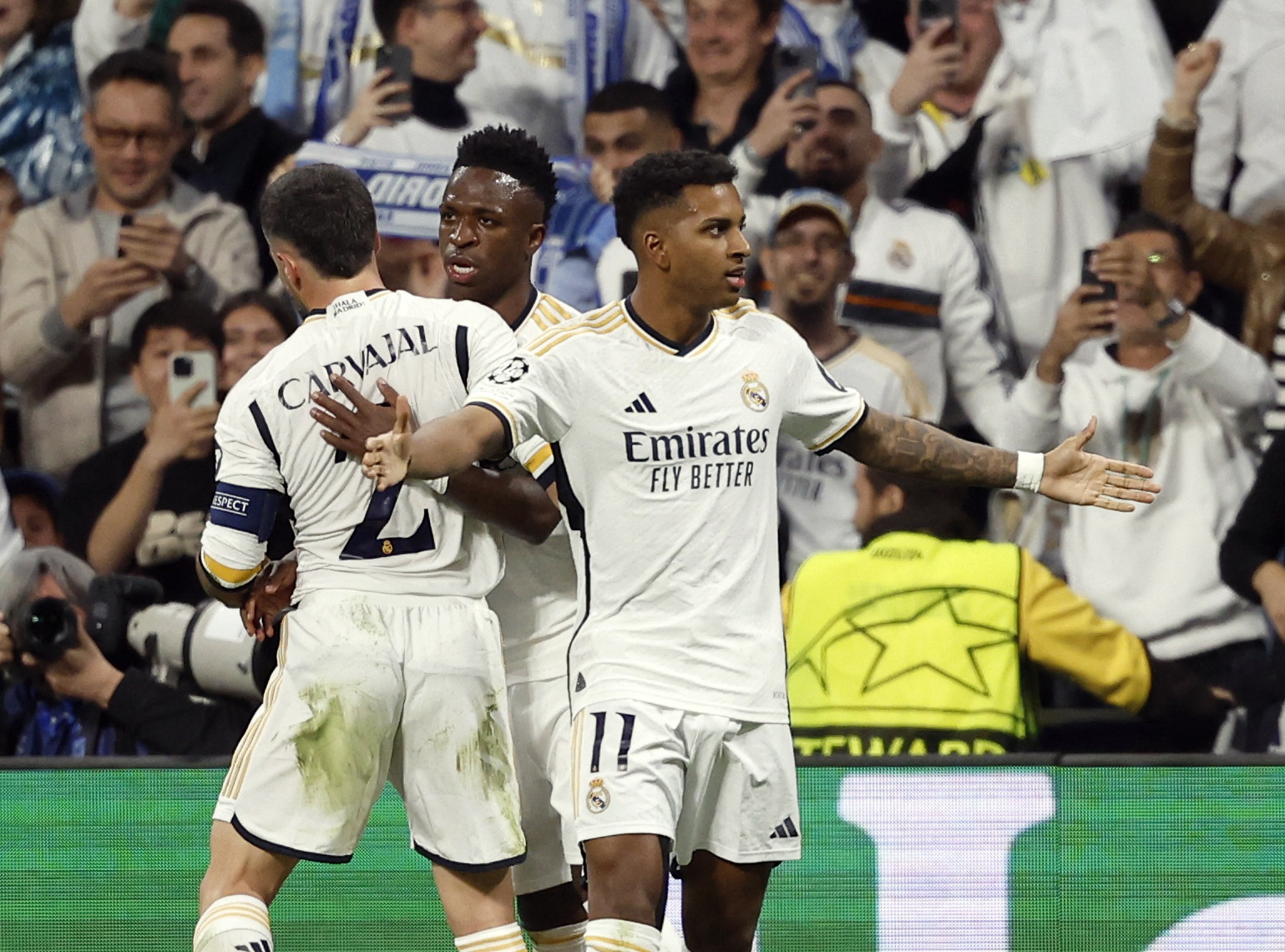 Real Madrid h&ograve;a nghẹt thở Man City trong trận đấu 6 b&agrave;n thắng- Ảnh 4.
