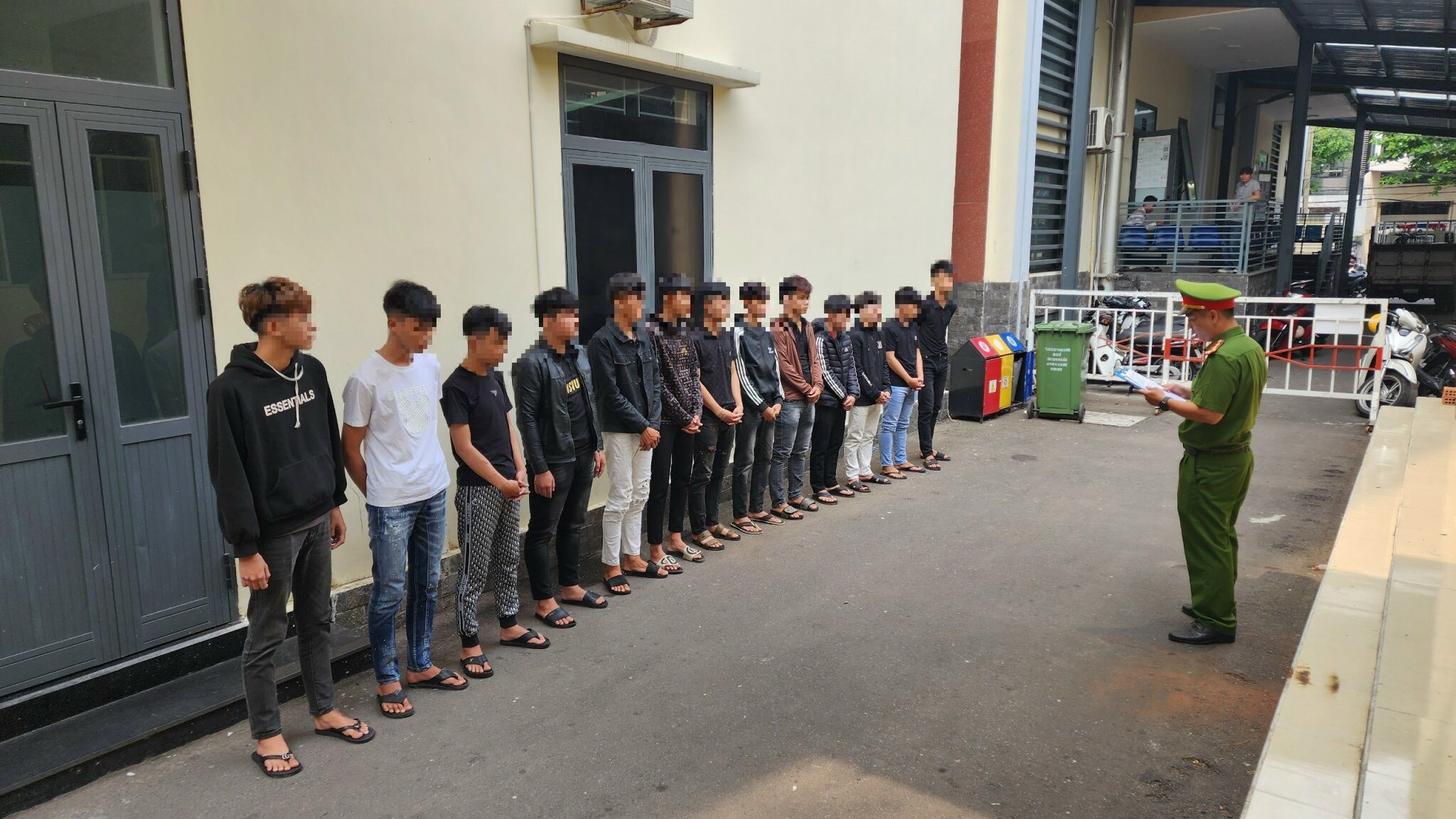 Triệt phá 2 nhóm giang hồ ở Đà Nẵng- Ảnh 1.