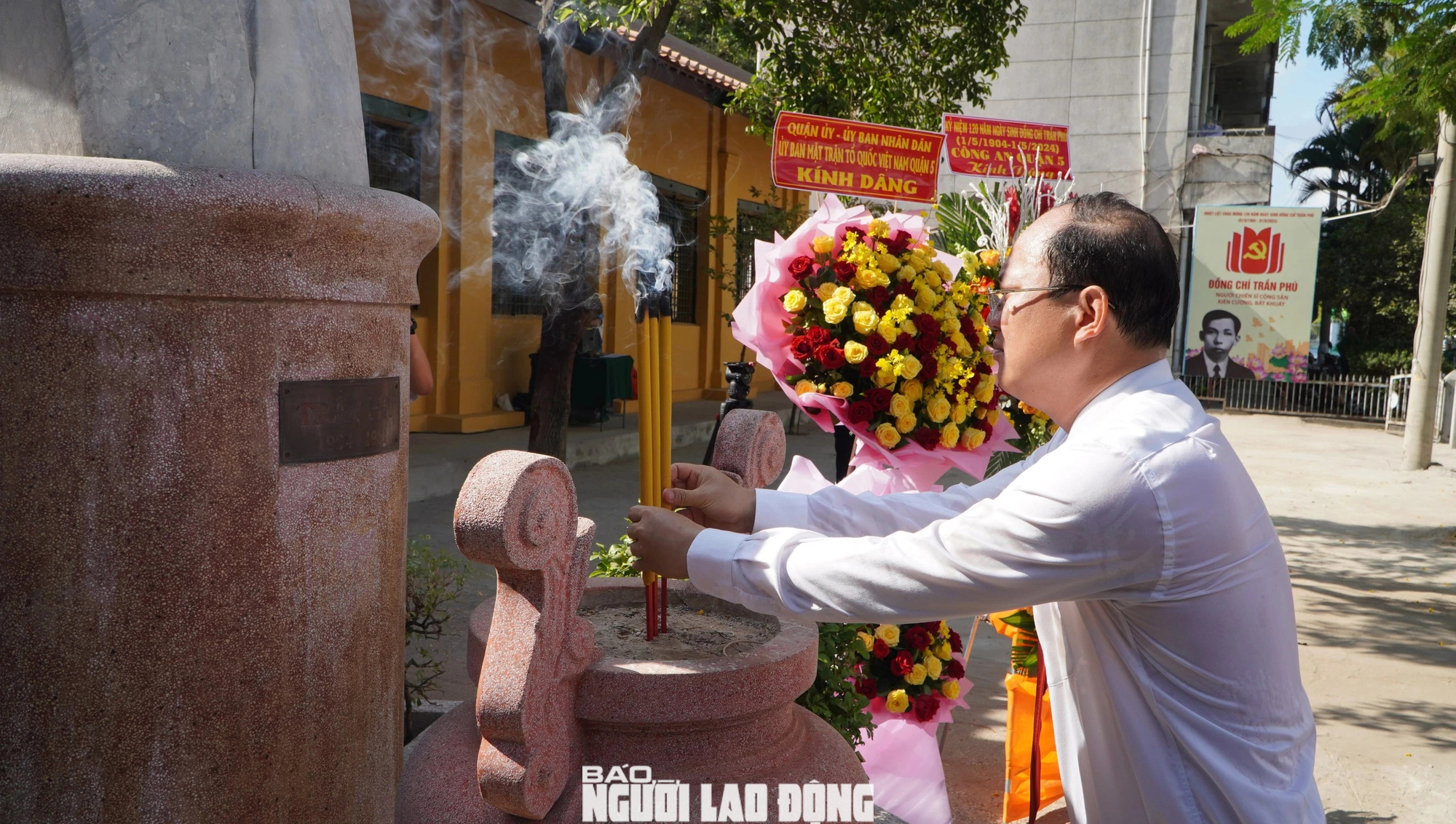 Lãnh đạo TP HCM dâng hoa, dâng hương Tổng Bí thư Trần Phú- Ảnh 2.