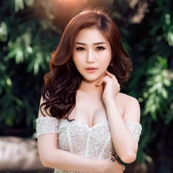 Hương Tràm về hẳn Việt Nam, đêm 12-5 biểu diễn- Ảnh 1.