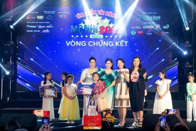 MC nh&iacute; Ho&agrave;ng Kim v&agrave; ước mơ của những ch&uacute; ch&oacute;, m&egrave;o hoang- Ảnh 1.
