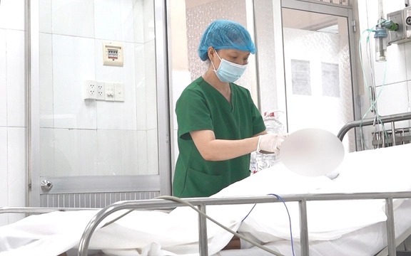 Điều tra nguyên nhân vụ 4 công nhân Công ty Điện lực Chợ Lớn bị điện giật