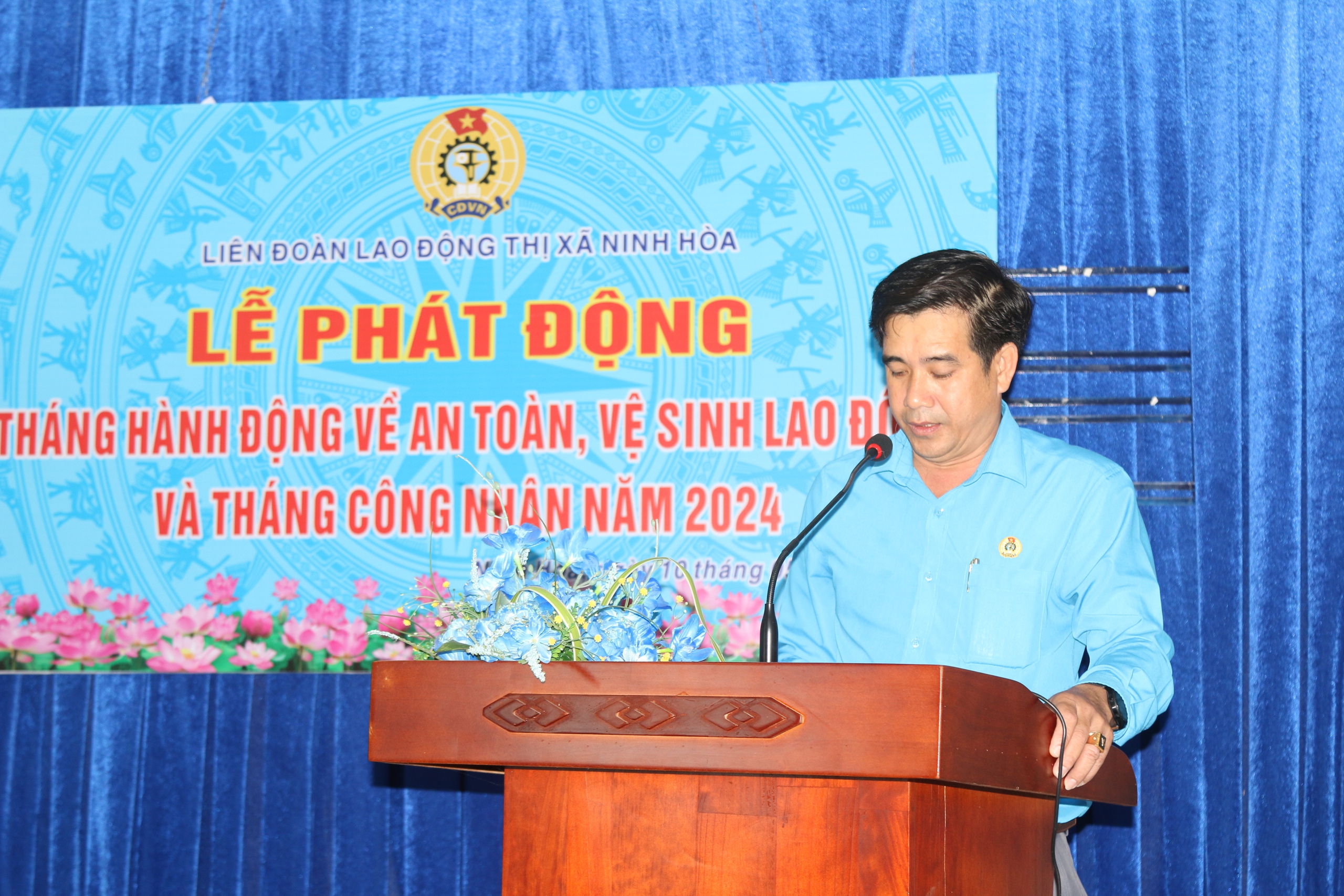 LĐLĐ thị xã Ninh Hoà phát động Tháng Công nhân 2024
- Ảnh 1.