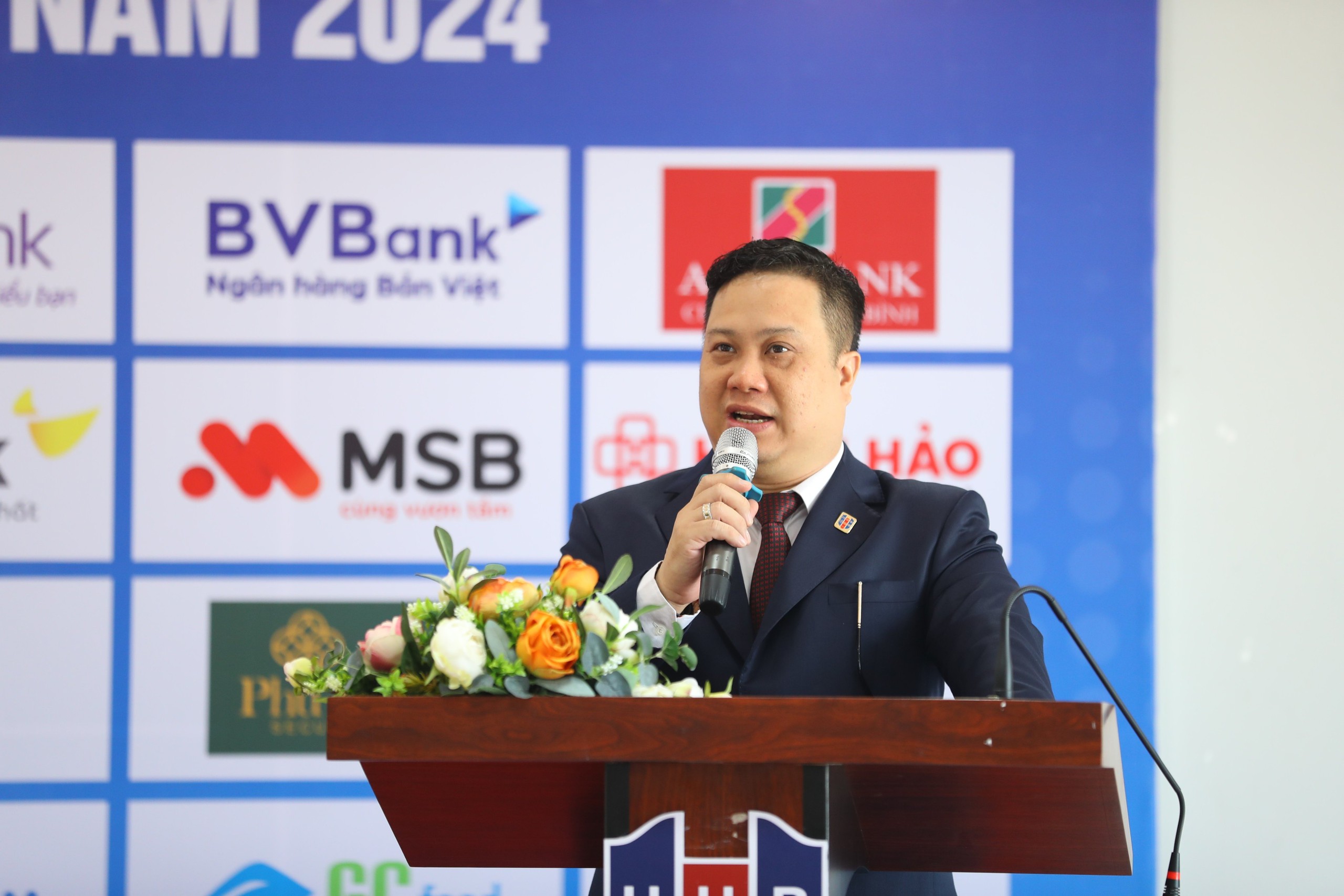 Tr&ecirc;n 99% sinh vi&ecirc;n Trường ĐH Ng&acirc;n h&agrave;ng c&oacute; việc l&agrave;m sau tốt nghiệp- Ảnh 1.