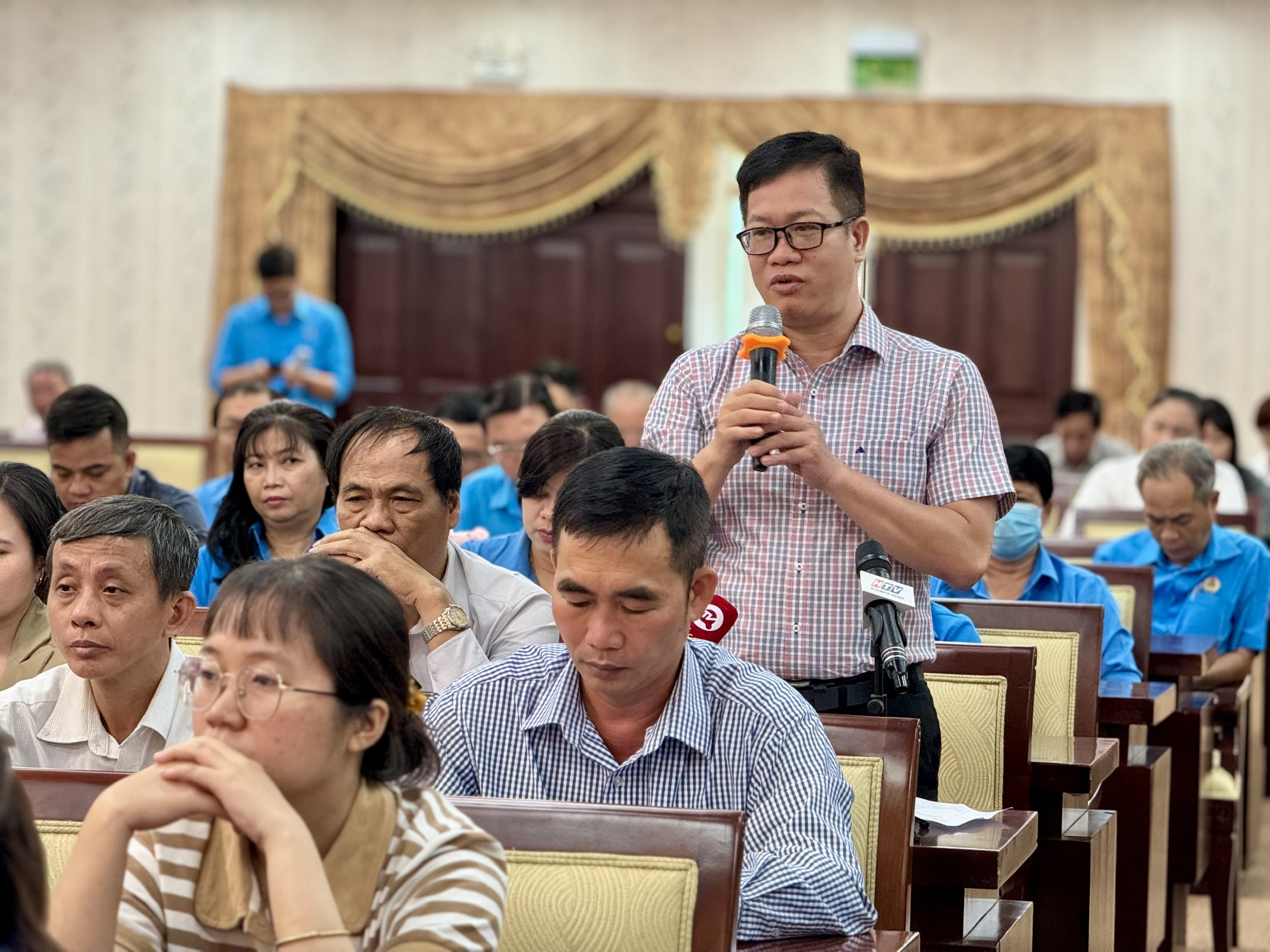Luật BHXH (sửa đổi): Ngo&agrave;i phương &aacute;n r&uacute;t BHXH 1 lần, cần ch&iacute;nh s&aacute;ch hỗ trợ nh&oacute;m kh&oacute; khăn- Ảnh 3.
