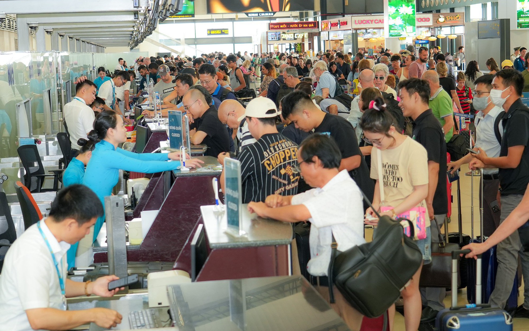 Kết quả kiểm tra giá vé máy bay của 4 hãng hàng không