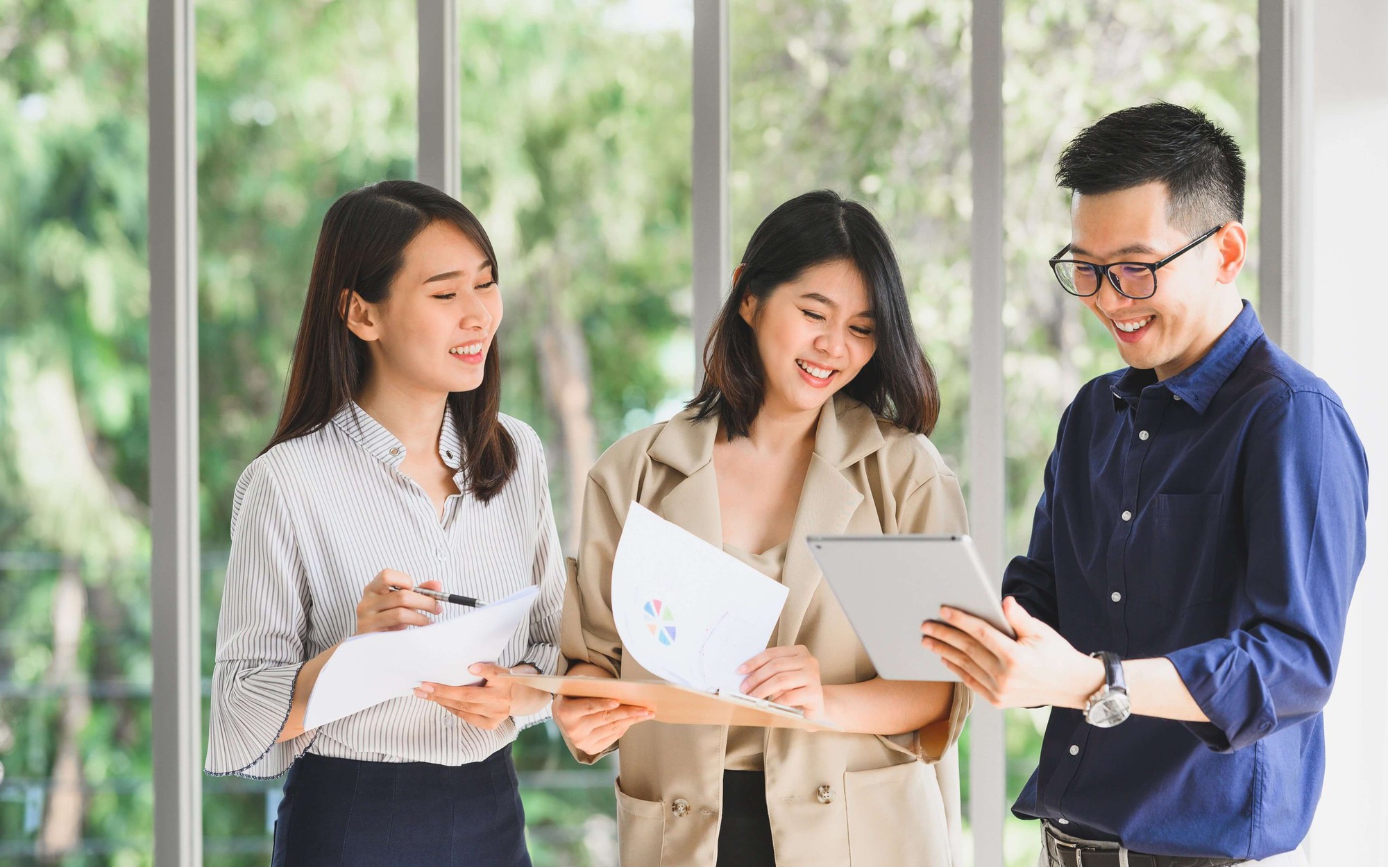 Tuyển dụng hàng trăm ứng viên có mức lương "khủng"