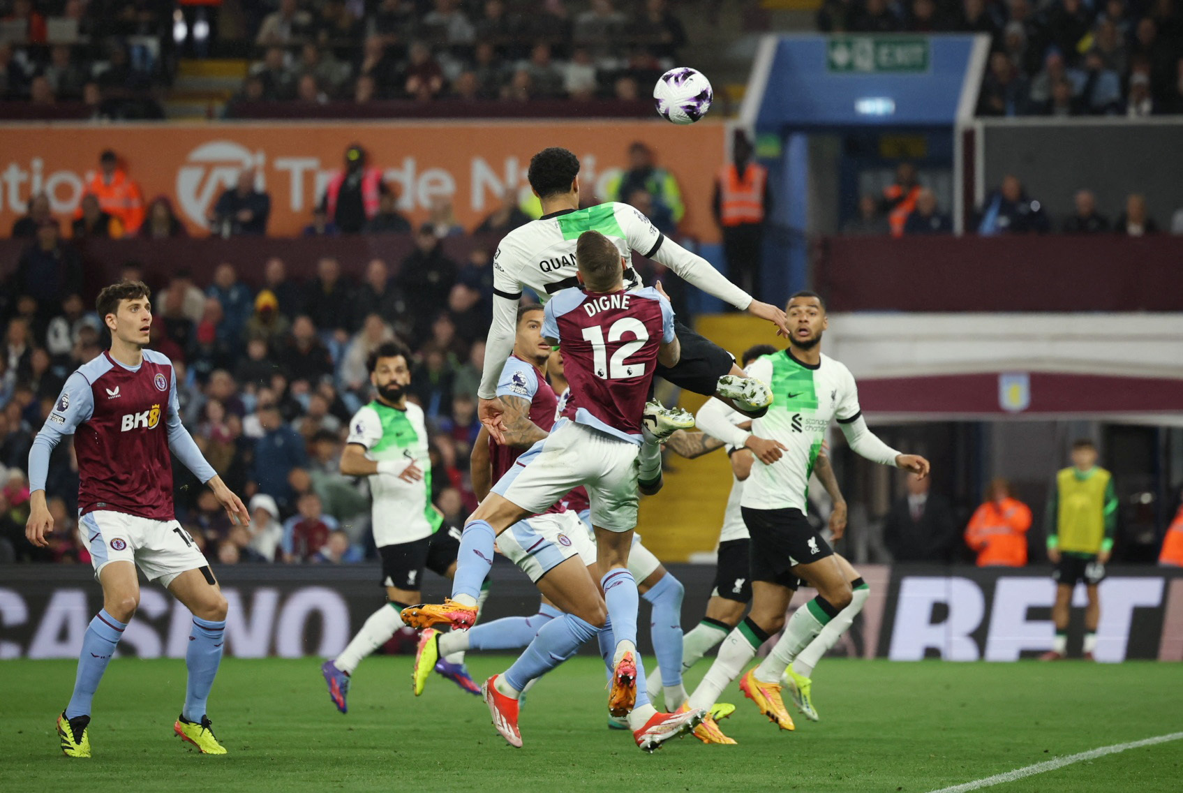 Jarell Quansah ghi bàn cho Liverpool