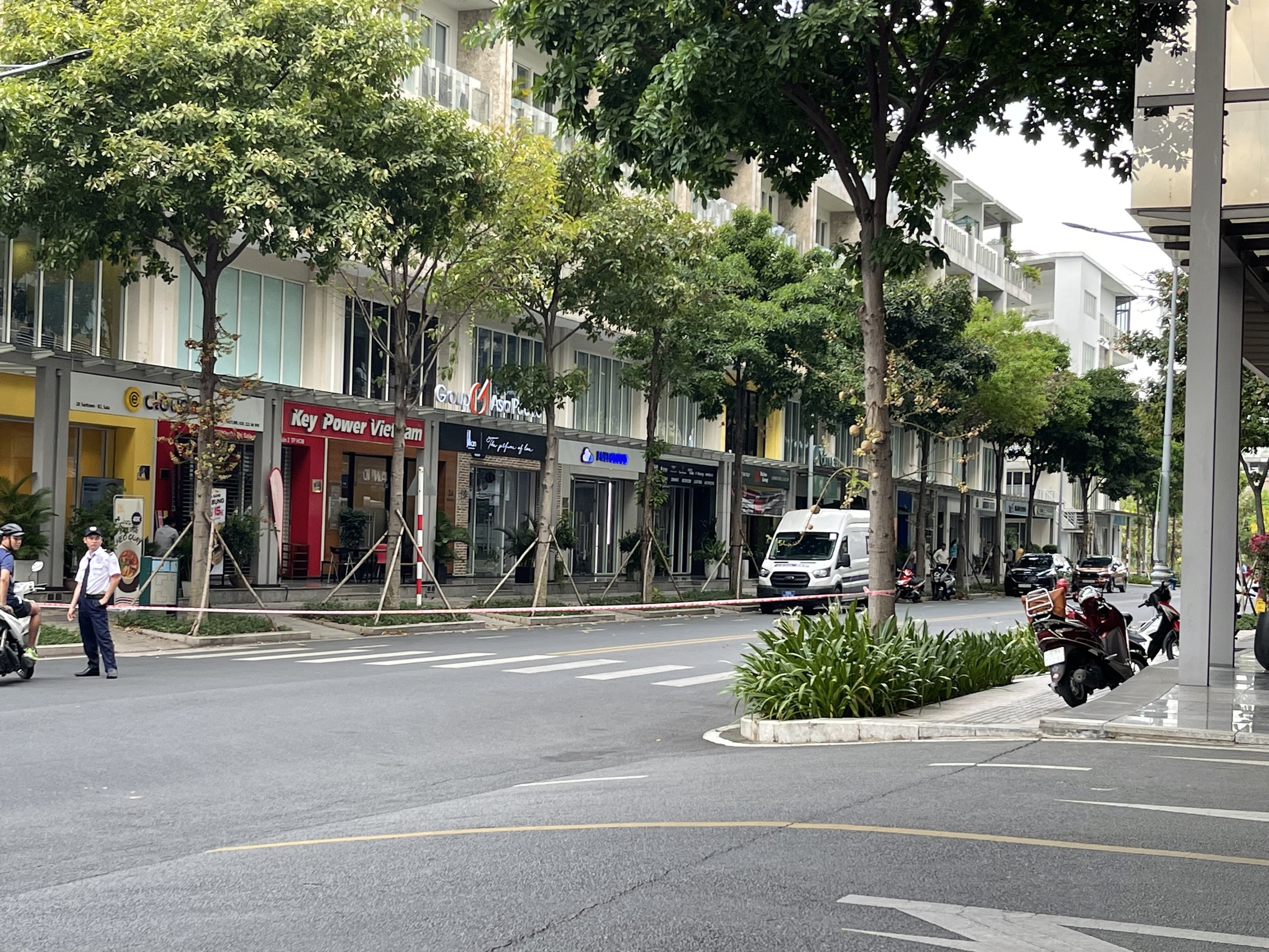 Án mạng ở TP Thủ Đức: Hai mẹ con qua cơn nguy kịch- Ảnh 1.