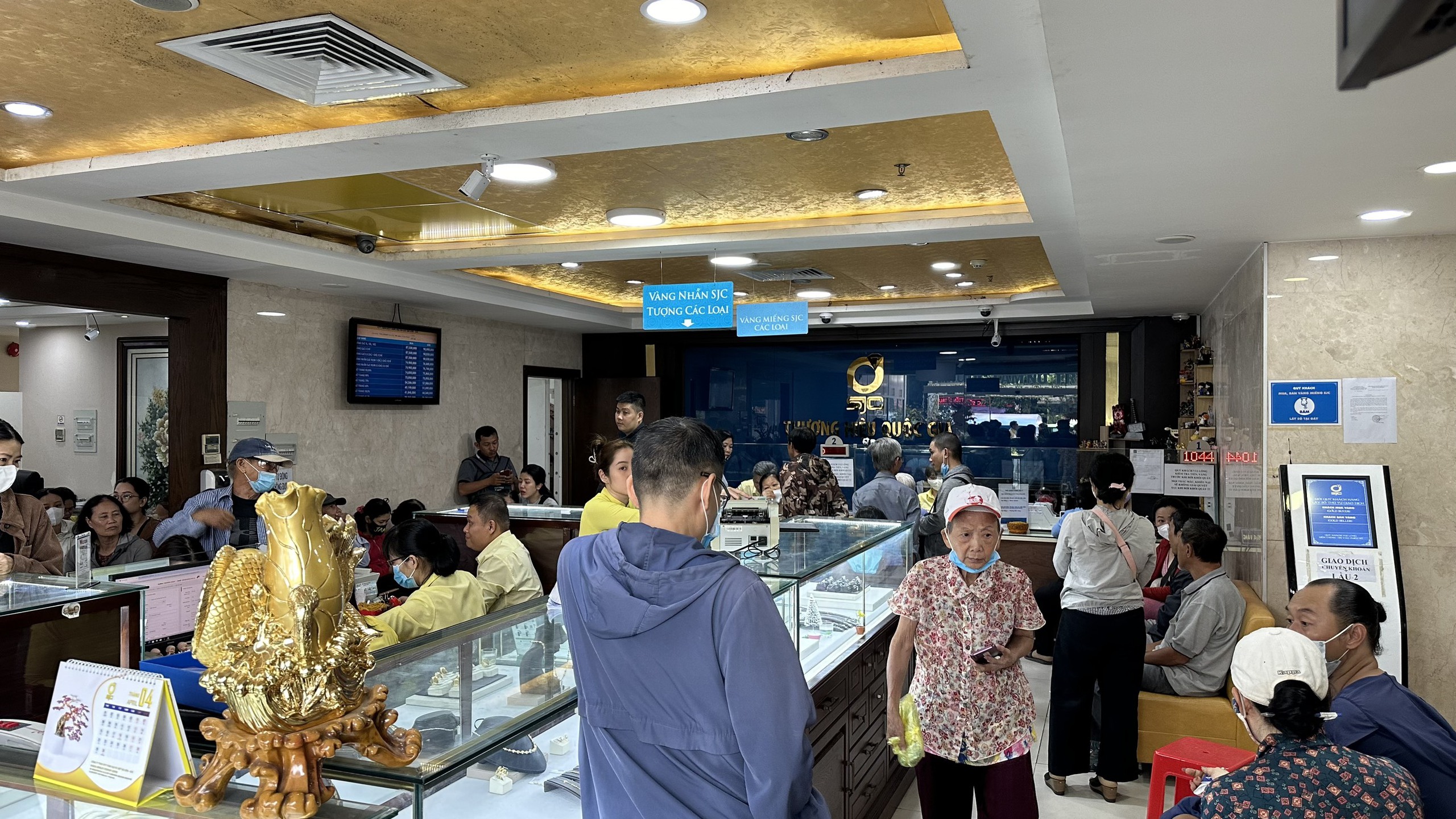 Giá vàng hôm nay 13-5: Vàng SJC bật tăng trở lại- Ảnh 3.