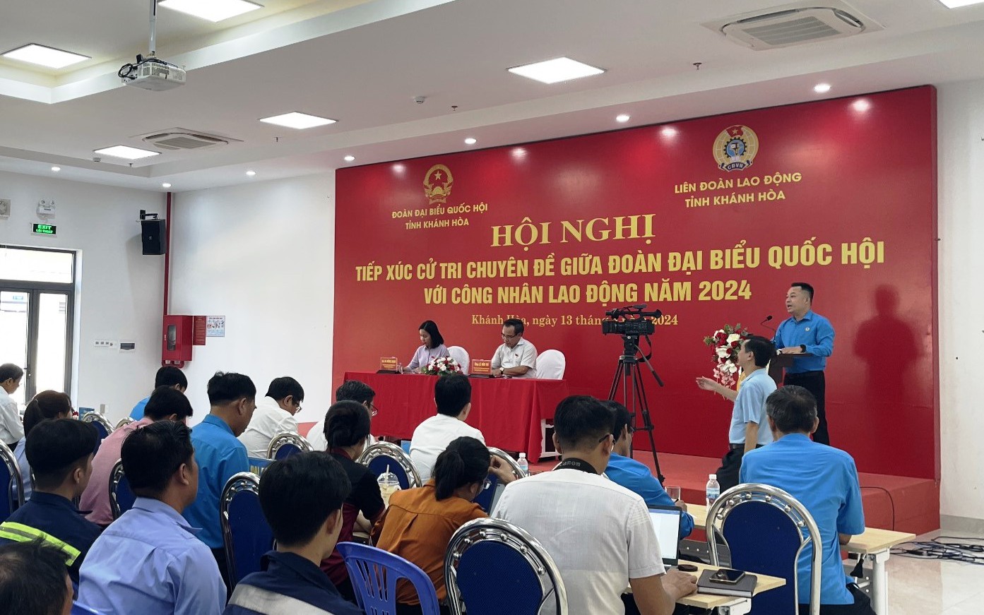 Cử tri Khánh Hòa đề nghị tăng số lần khám thai trong thai kỳ