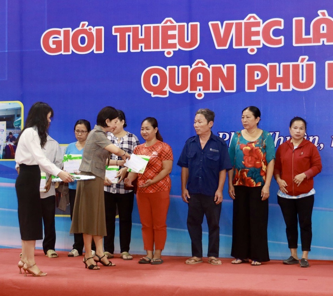 Hơn 9.000 vị tr&iacute; việc l&agrave;m c&oacute; thu nhập hấp dẫn, đ&atilde;i ngộ tốt- Ảnh 5.