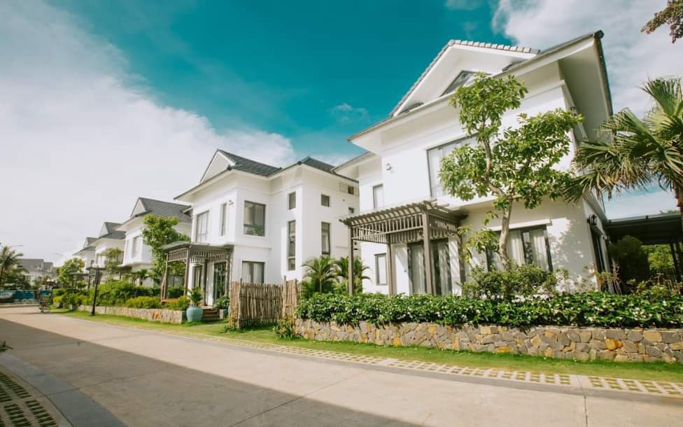 Diễn biến bất ngờ vụ chủ đầu tư dự án Sunset Sanato ở Phú Quốc bị hoãn xuất cảnh