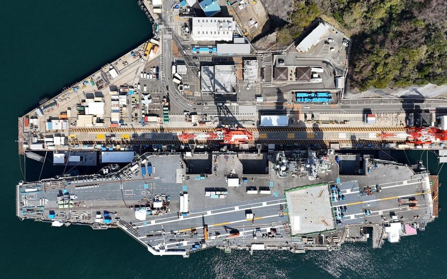 Hình ảnh tàu sân bay USS Ronald Reagan nghi do UAV ghi lại từ trên cao, được tài khoản @Xiao_Hao_4 tải lên X vào ngày 4-4. Ảnh: Stars and Stripes