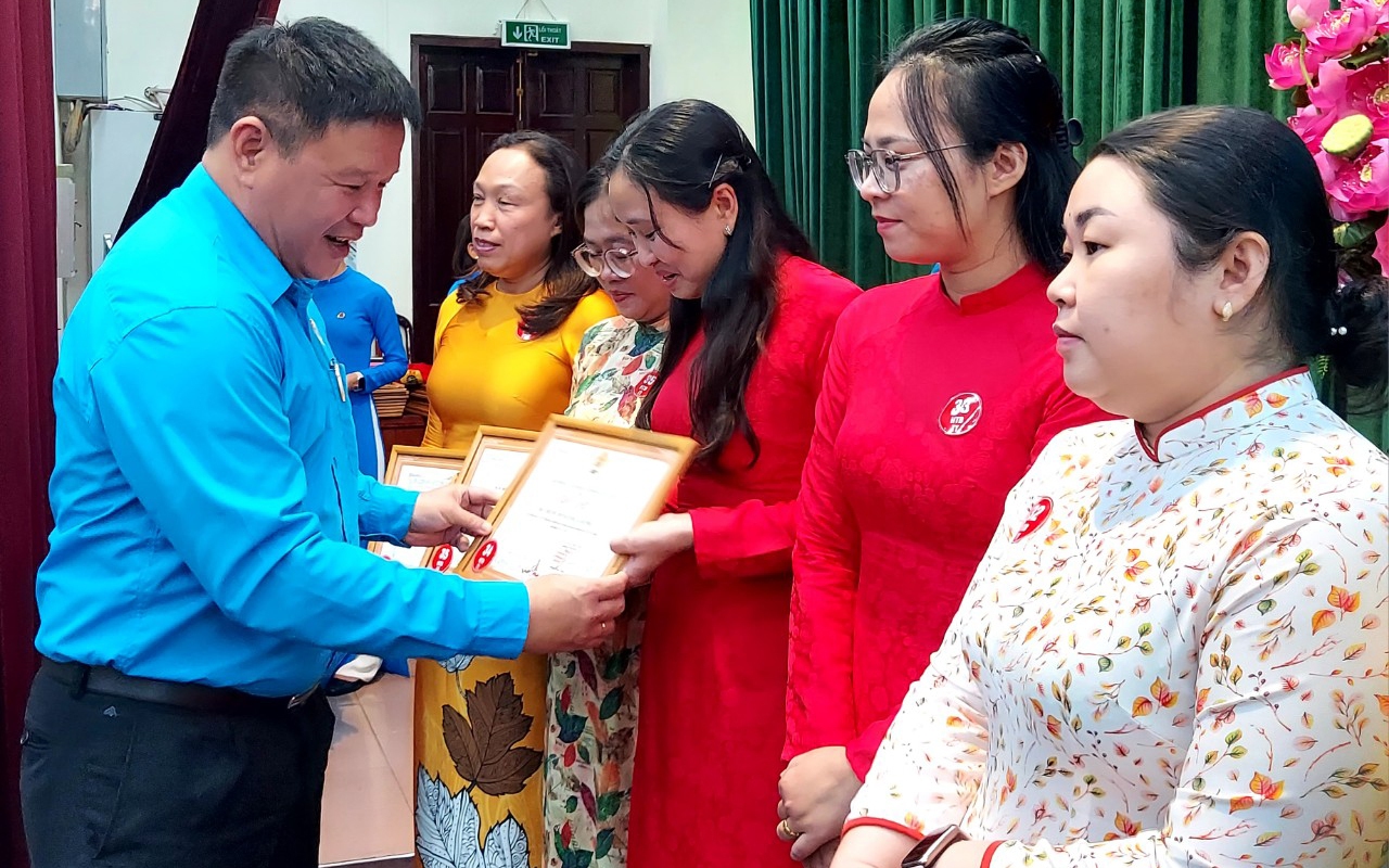 Thiết thực học Bác bằng những việc làm cụ thể
