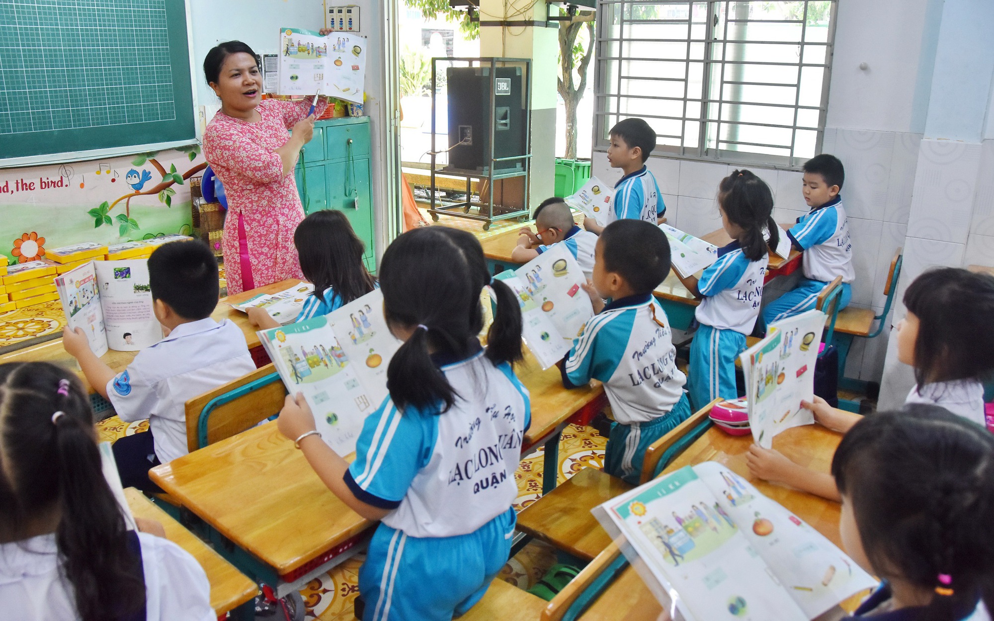 Thêm chính sách hỗ trợ, tôn vinh nhà giáo