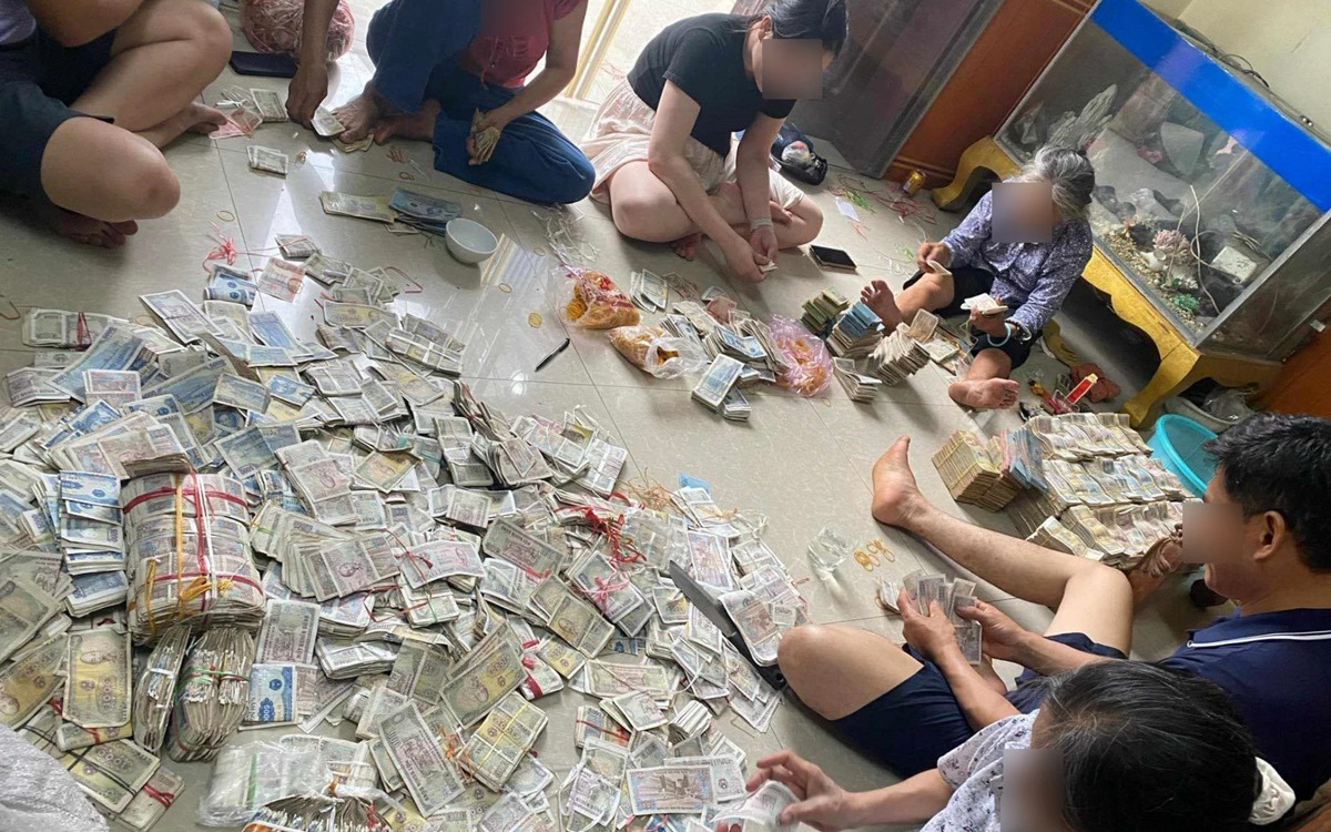Thực hư thông tin cụ bà ăn xin có 9 bao tiền?