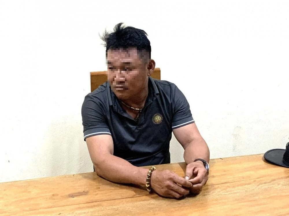 Bắt t&agrave;i xế xe &ocirc; t&ocirc; c&oacute; nồng độ cồn g&acirc;y tai nạn chết người rồi bỏ trốn - Ảnh 1.