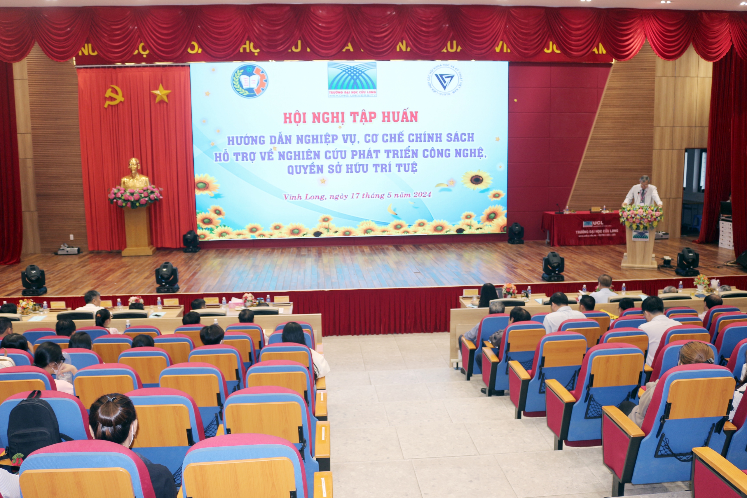 Hội nghị về c&ocirc;ng nghệ v&agrave; sở hữu tr&iacute; tuệ tại Trường ĐH Cửu Long- Ảnh 1.