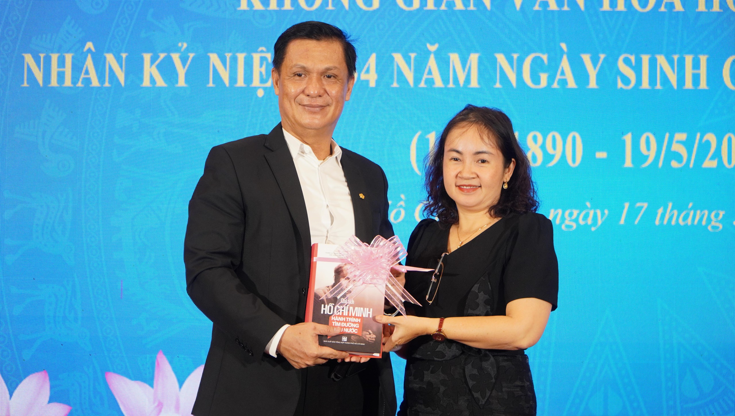 Ra mắt Kh&ocirc;ng gian Văn h&oacute;a Hồ Ch&iacute; Minh tại kh&aacute;ch sạn 5 sao sang trọng - Ảnh 5.