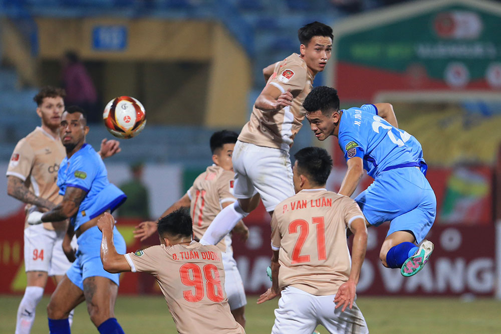 V&ograve;ng 19 V-League 2023-2024: LPBank HAGL giờ kh&ocirc;ng c&ograve;n ngại H&agrave; Nội FC- Ảnh 2.