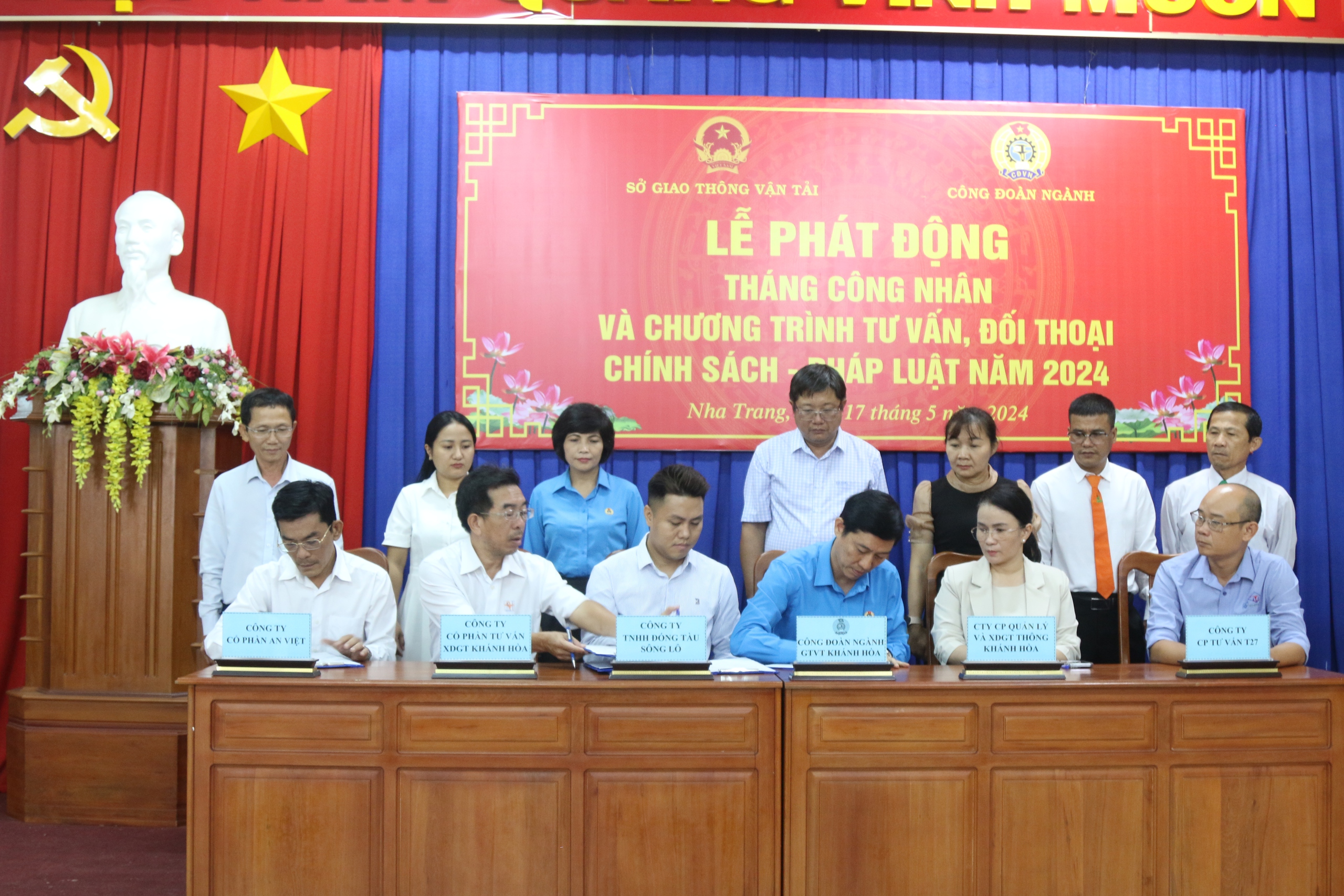 Nhiều đo&agrave;n vi&ecirc;n, người lao động được hưởng lợi từ thoả ước nh&oacute;m
- Ảnh 4.