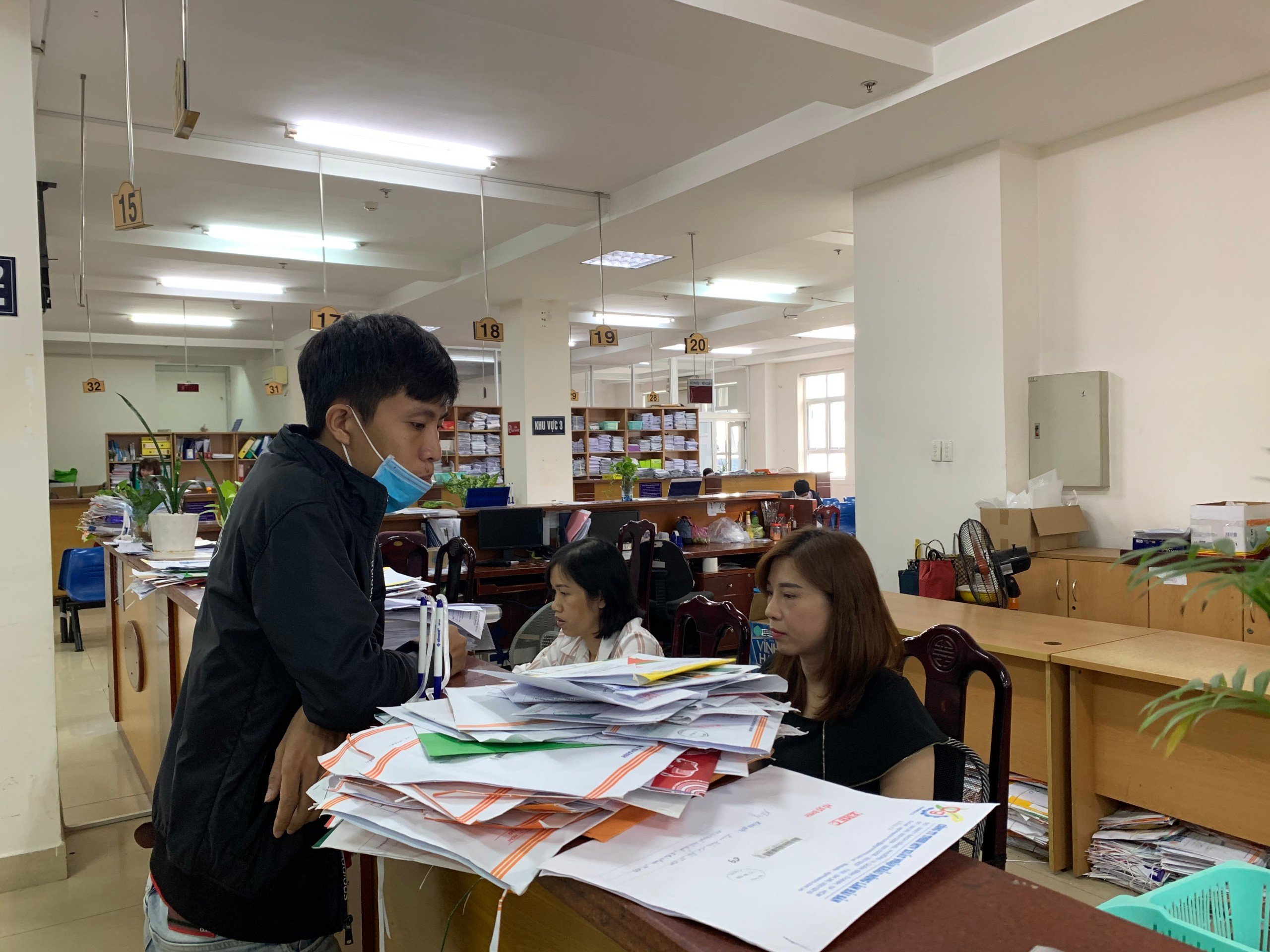 Đề xuất: Đóng bảo hiểm thất nghiệp trên 12 năm được hưởng thêm quyền lợi gì?- Ảnh 2.
