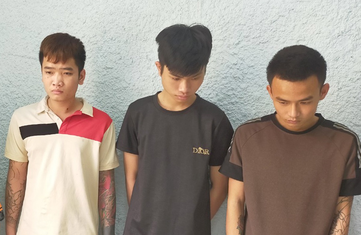 Bắt c&ocirc; g&aacute;i trẻ b&aacute;n h&agrave;ng cấm tr&ecirc;n mạng- Ảnh 2.