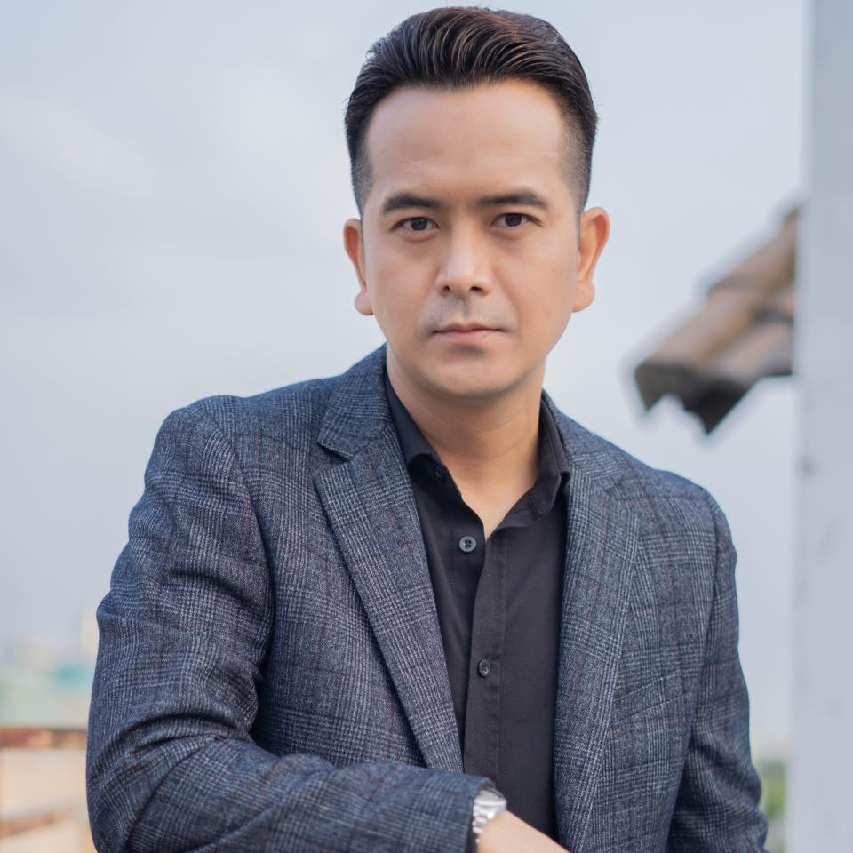 D&agrave;n diễn vi&ecirc;n 