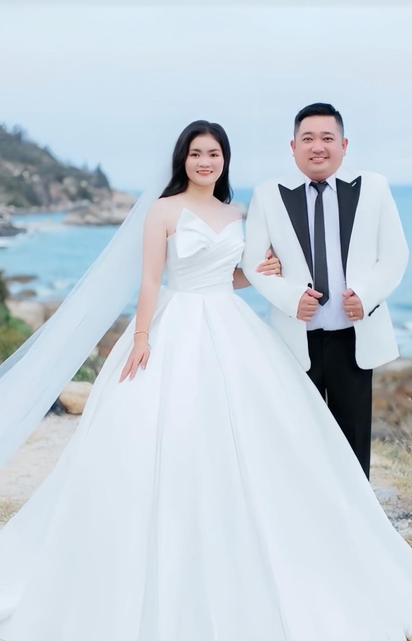 D&agrave;n diễn vi&ecirc;n 