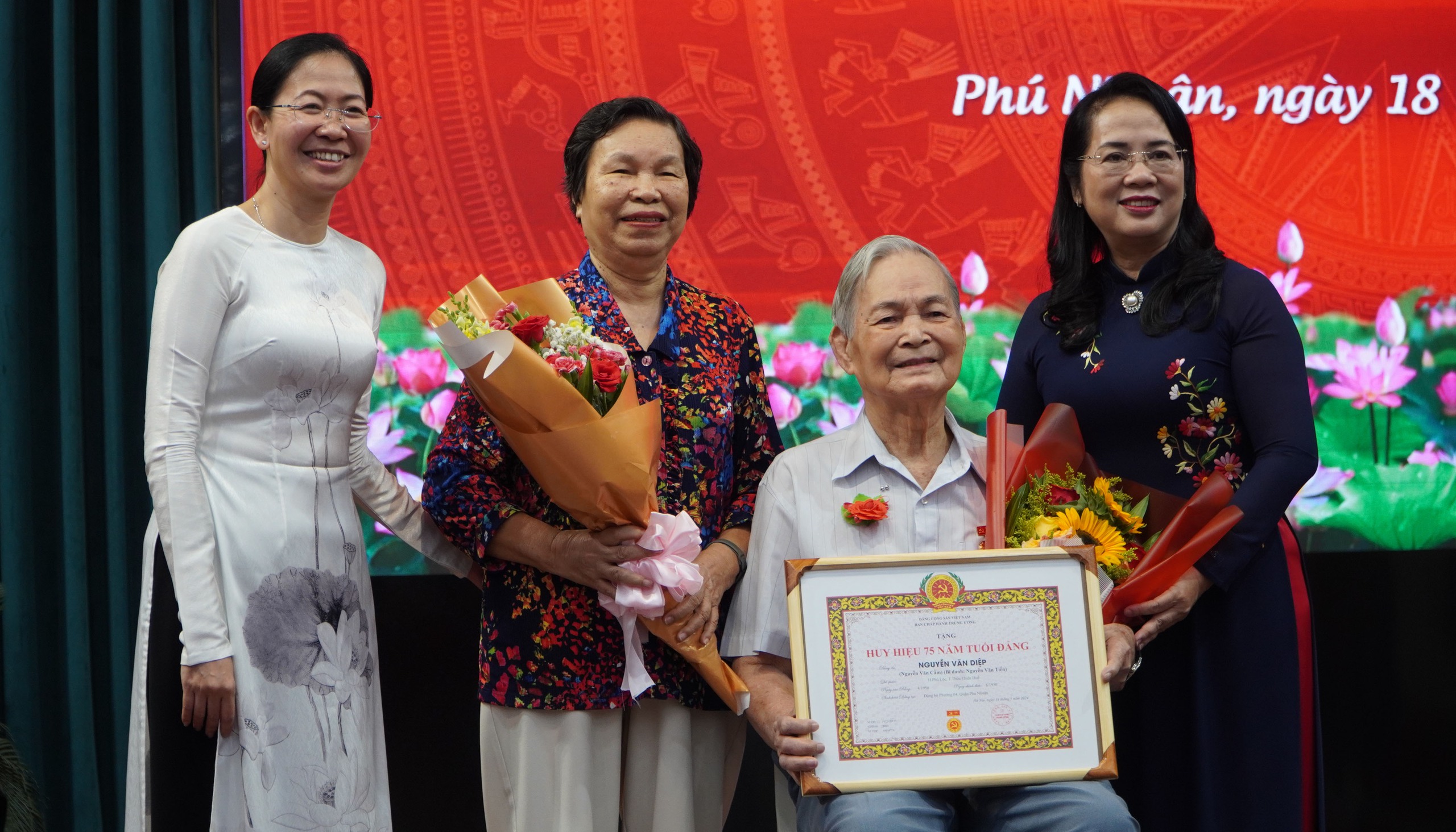 Tư tưởng, đạo đức, phong c&aacute;ch của Chủ tịch Hồ Ch&iacute; Minh m&atilde;i l&agrave; t&agrave;i sản v&ocirc; gi&aacute;- Ảnh 4.