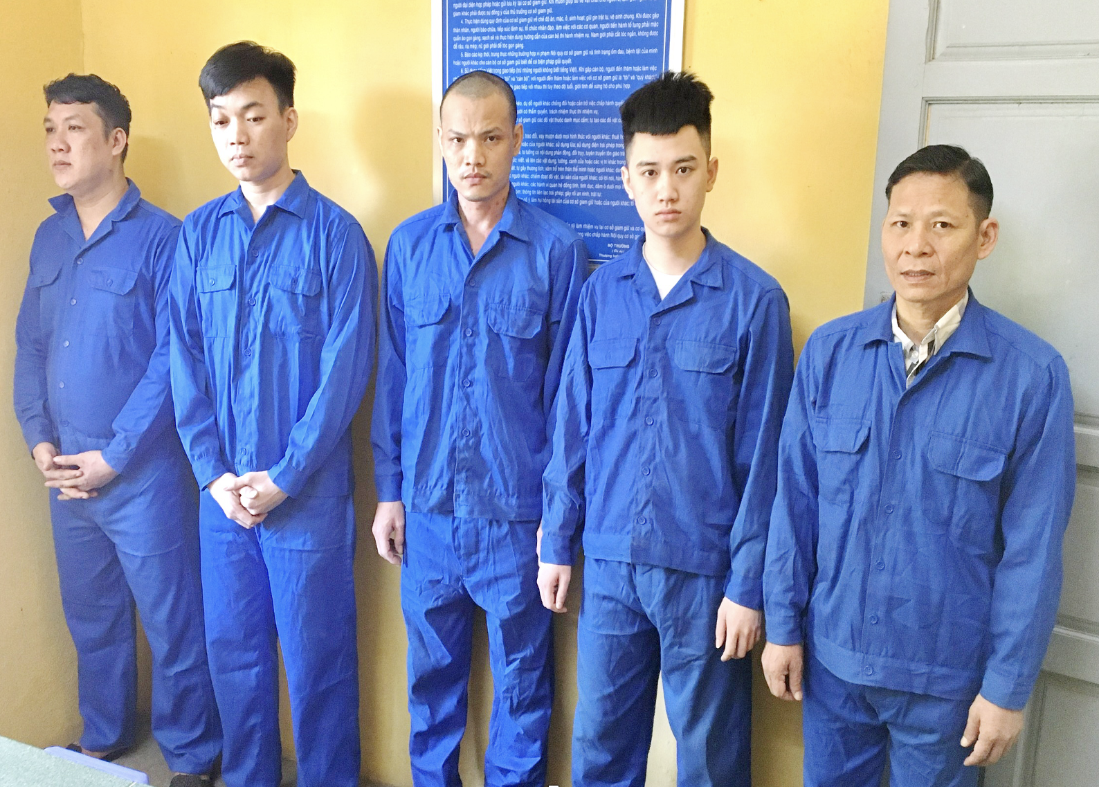 Chuy&ecirc;n &aacute;n b&iacute; số 1122S thu giữ 18 khẩu s&uacute;ng v&agrave; hơn 1.000 vi&ecirc;n đạn ở Đồng Nai - Ảnh 1.