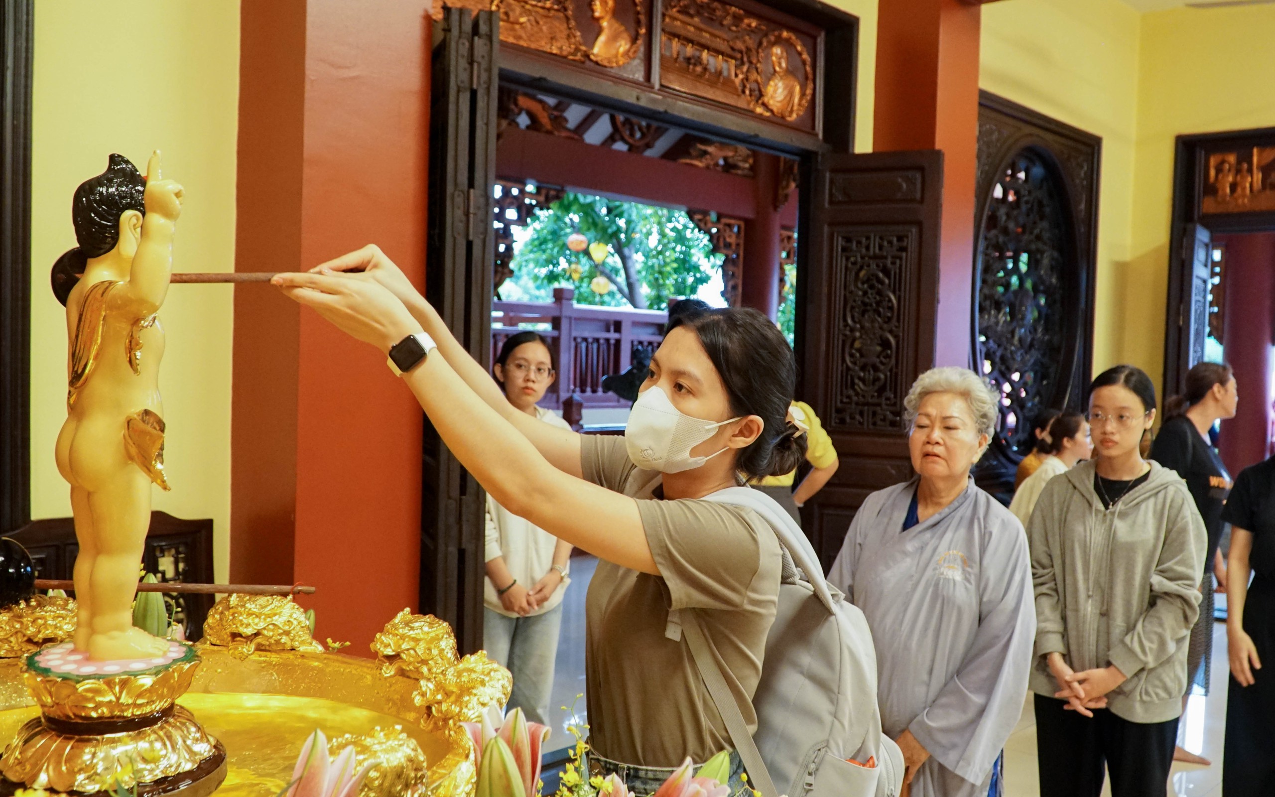 TP HCM: Sẵn s&agrave;ng ch&agrave;o mừng Đại lễ Phật đản- Ảnh 17.
