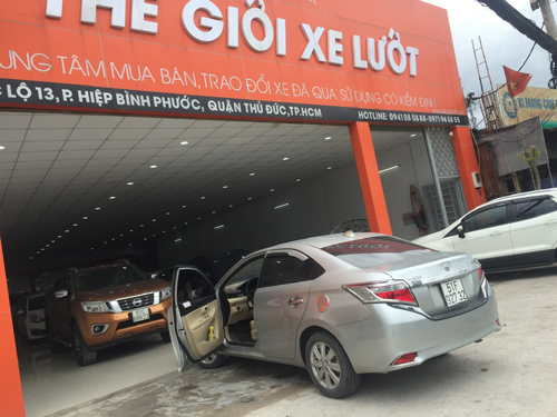&Ocirc; t&ocirc; cũ &ldquo;d&iacute;nh&rdquo; h&agrave;ng loạt lỗi phạt nguội vi phạm giao th&ocirc;ng, người mua l&atilde;nh đủ