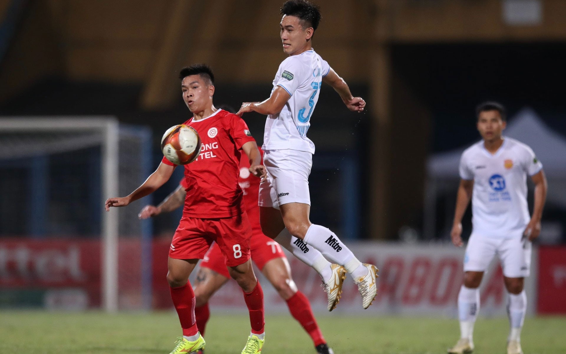 V-League kịch tính ở chặng nước rút