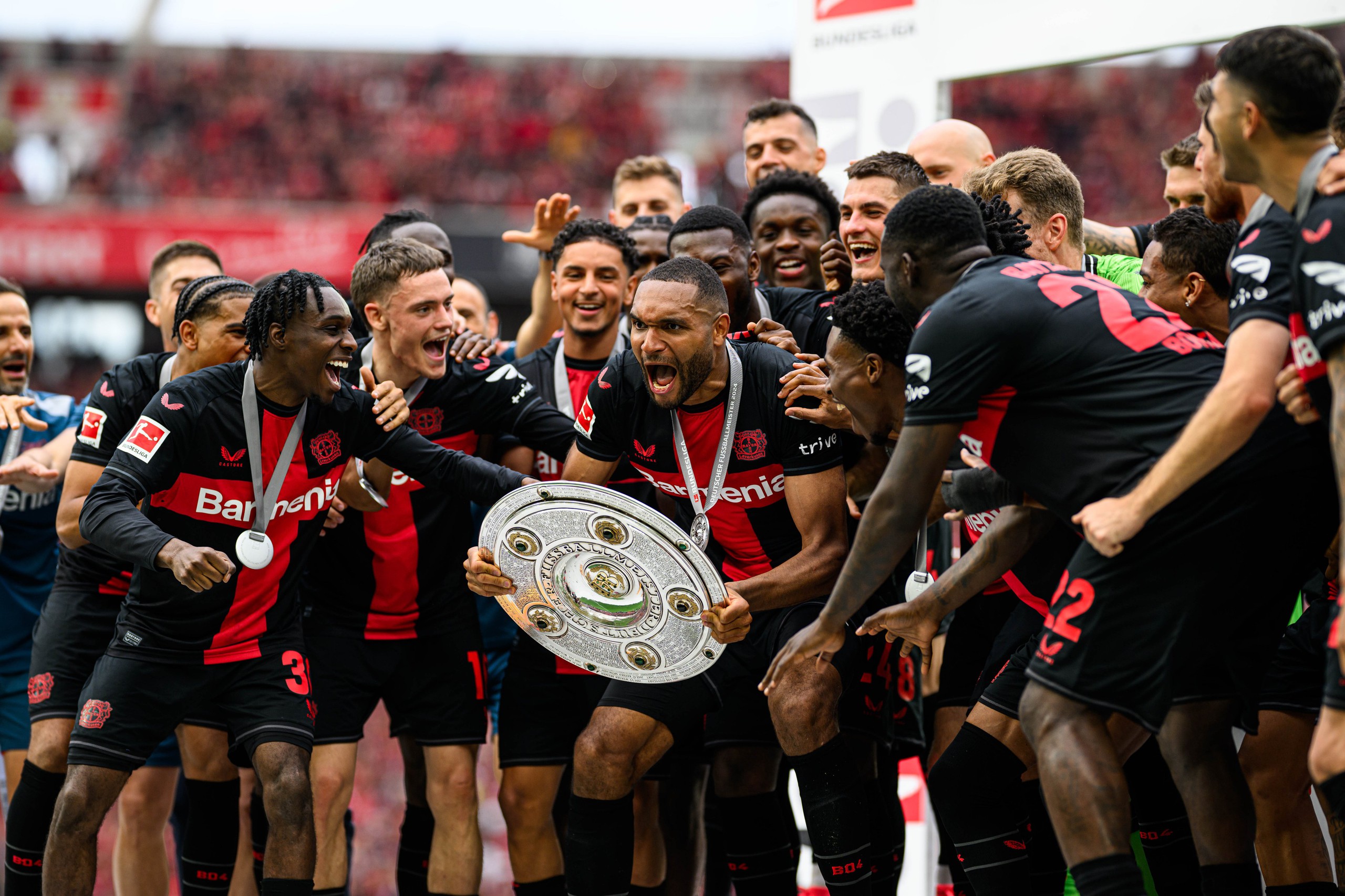 Bayer Leverkusen kết thúc mùa giải với thành tích bất bại- Ảnh 2.