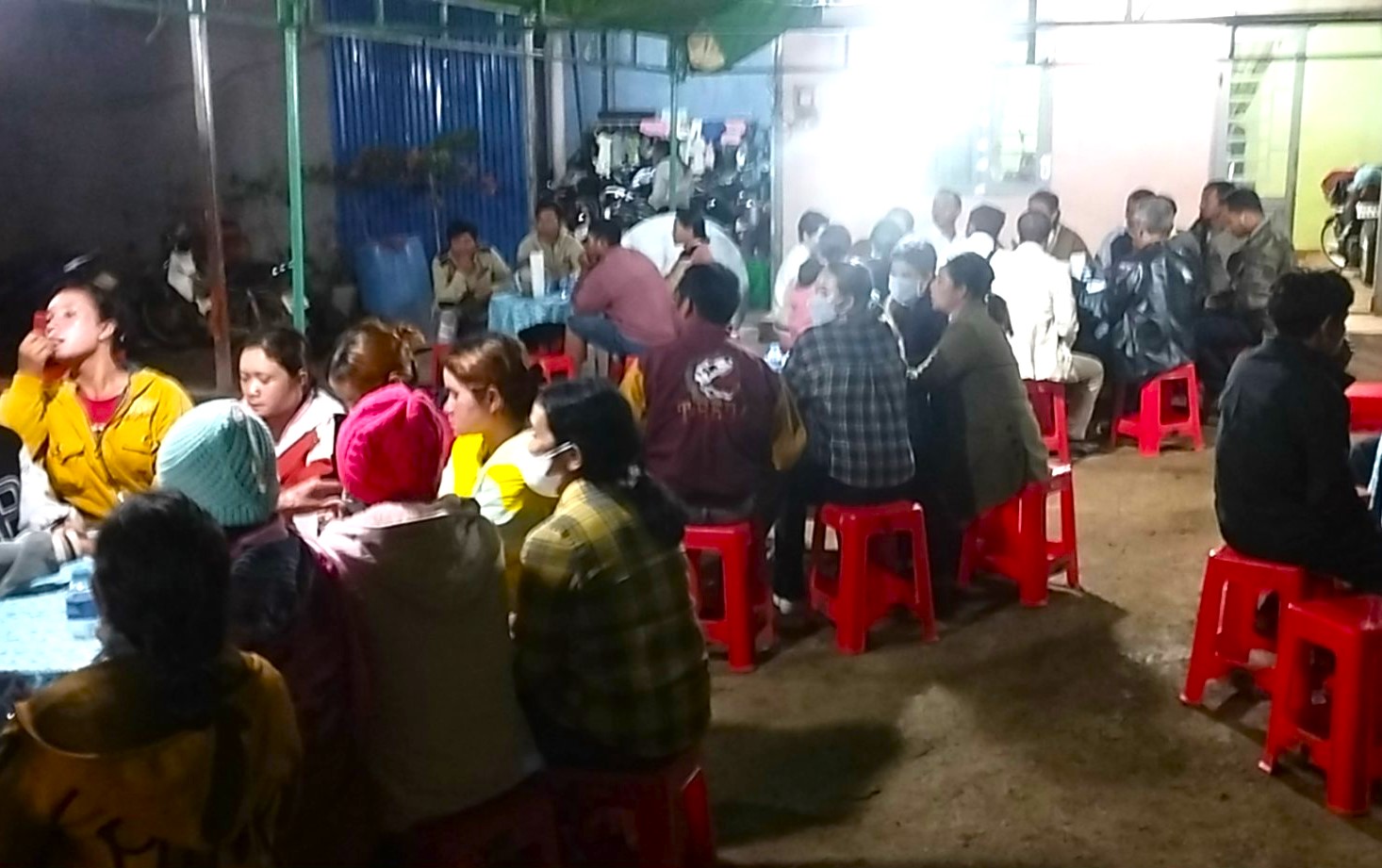 L&acirc;m Đồng: 4 ch&aacute;u b&eacute; tử vong dưới hồ nước- Ảnh 1.