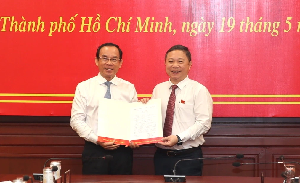 &Ocirc;ng Dương Anh Đức l&agrave;m B&iacute; thư Quận ủy quận 1- Ảnh 1.