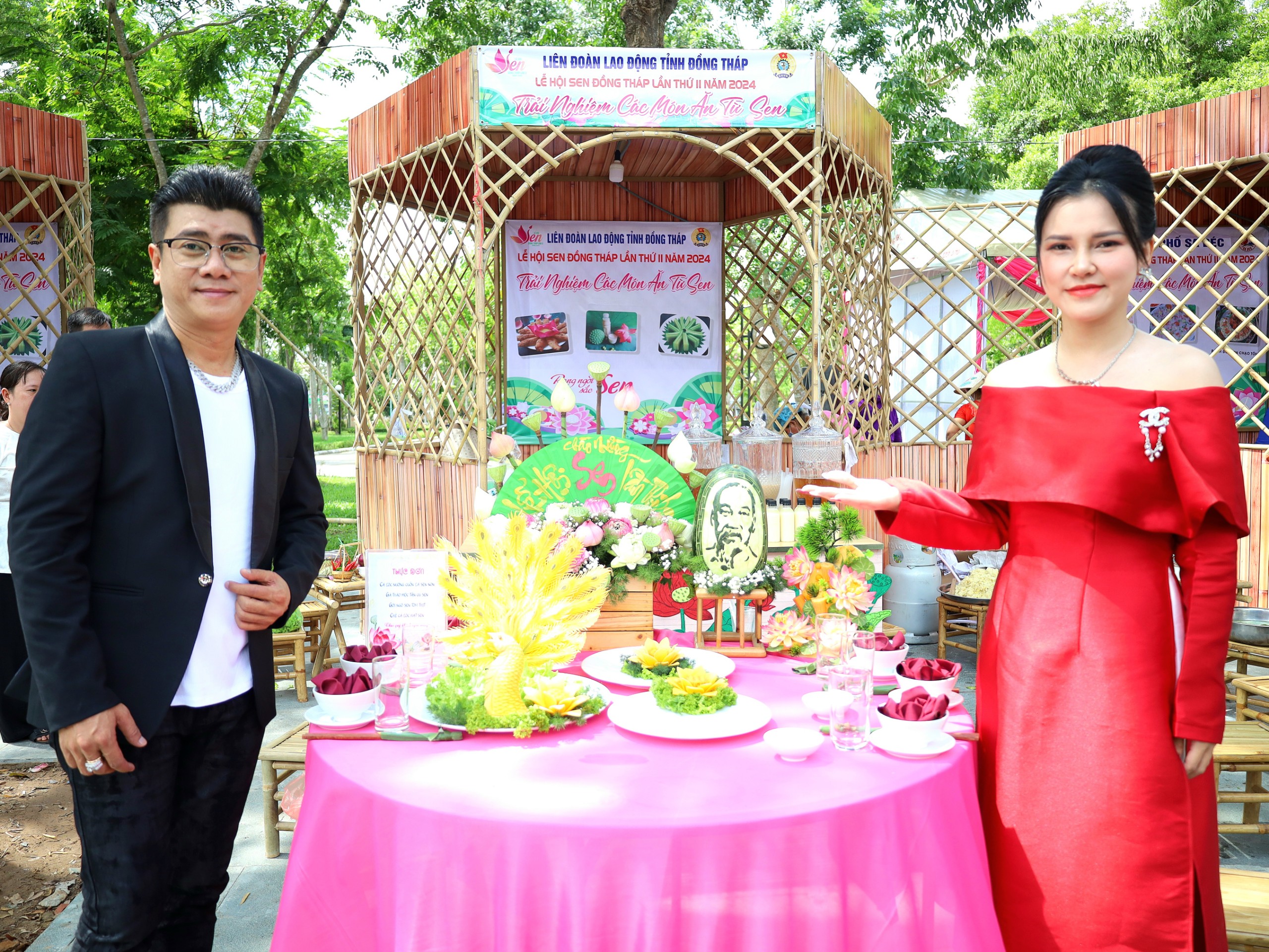 Những hình ảnh đẹp, “độc” tại Lễ hội Sen tỉnh Đồng Tháp- Ảnh 23.